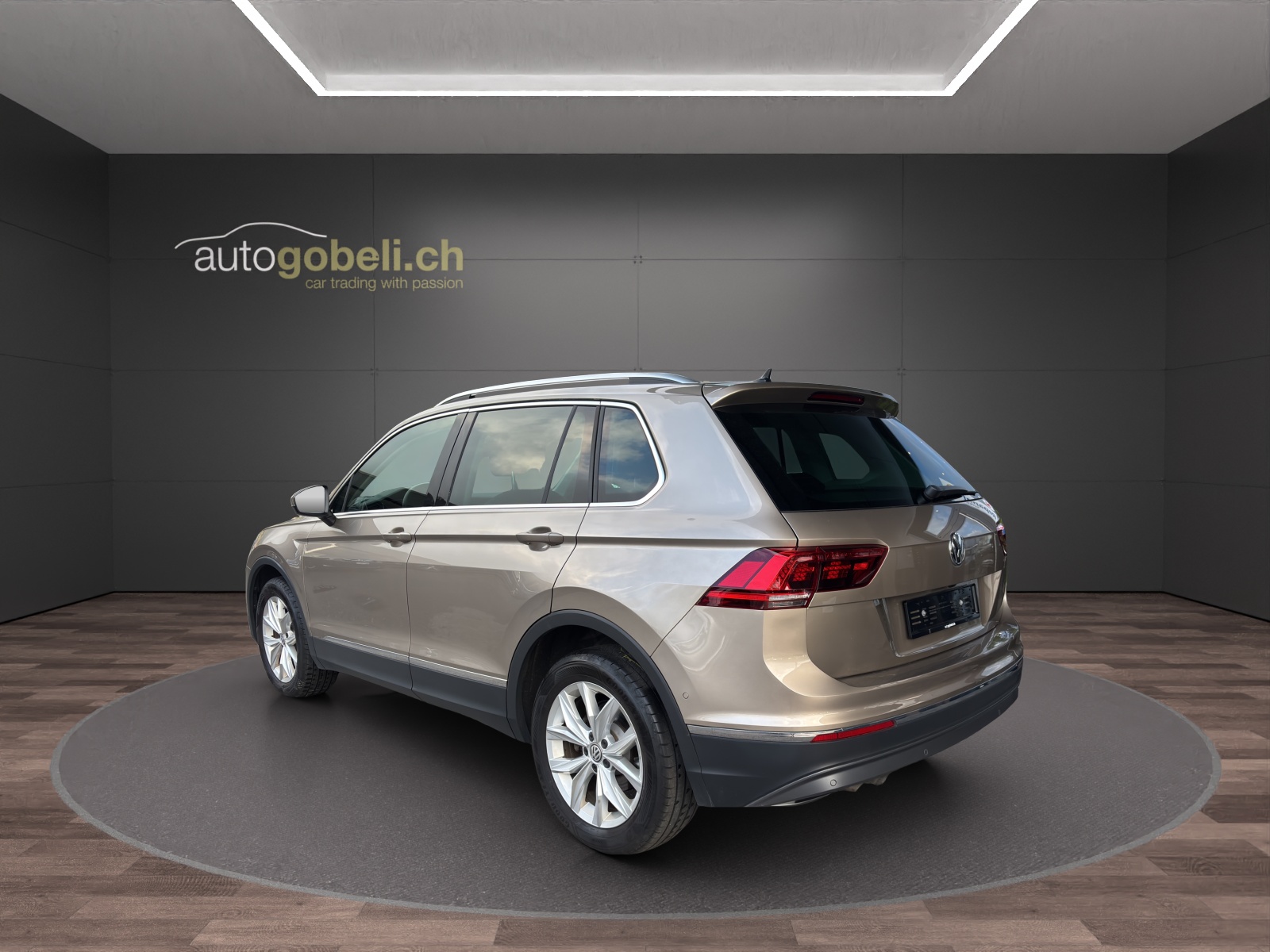 VW Tiguan 2.0 TDI SCR Highline4Motion DSG-showroom-element-1