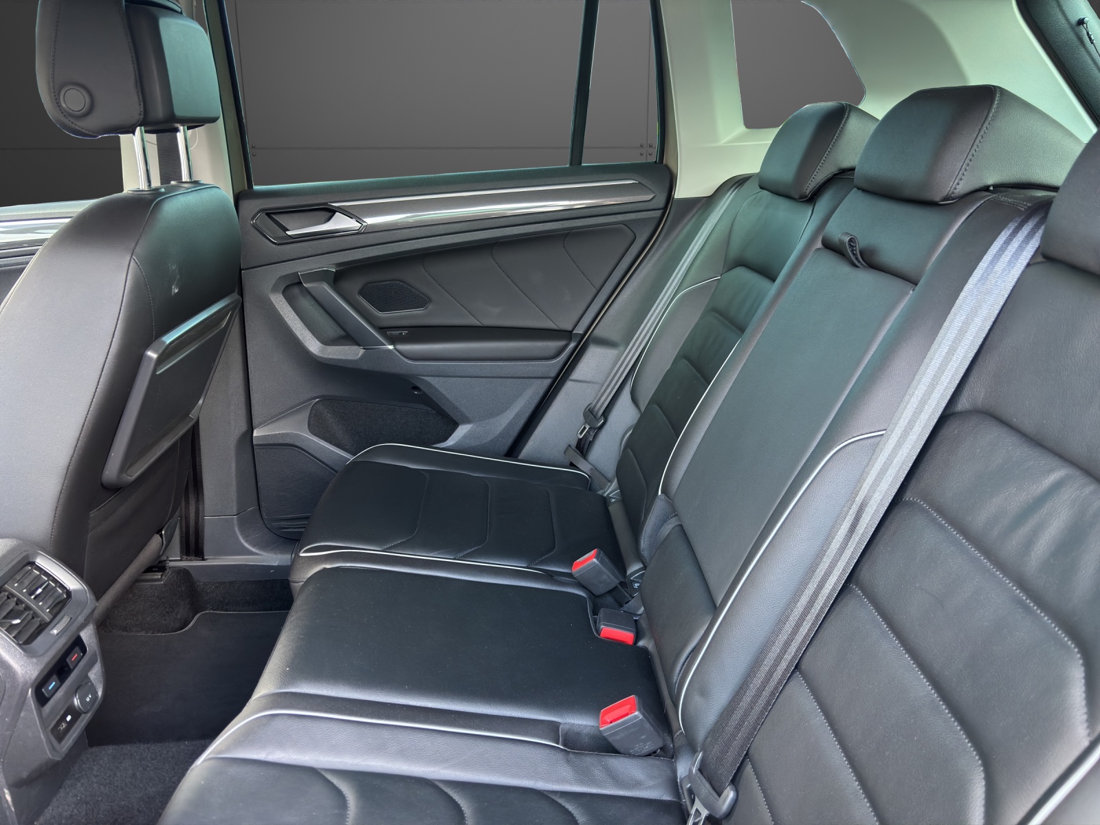 VW Tiguan 2.0 TDI SCR Highline4Motion DSG-image-11