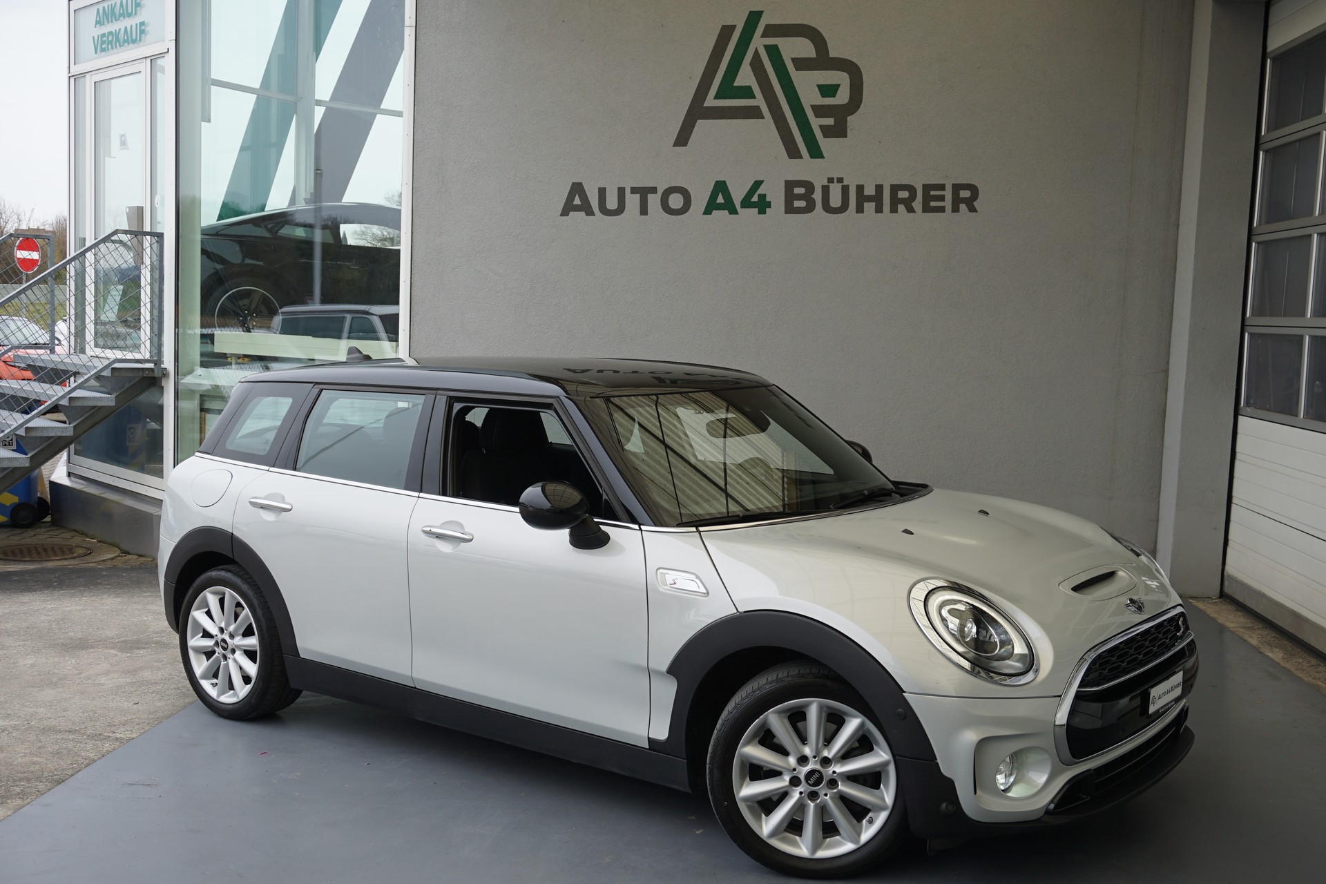 MINI Clubman Cooper S 2,0 T ALL4 192PS Automat-showroom-element-2