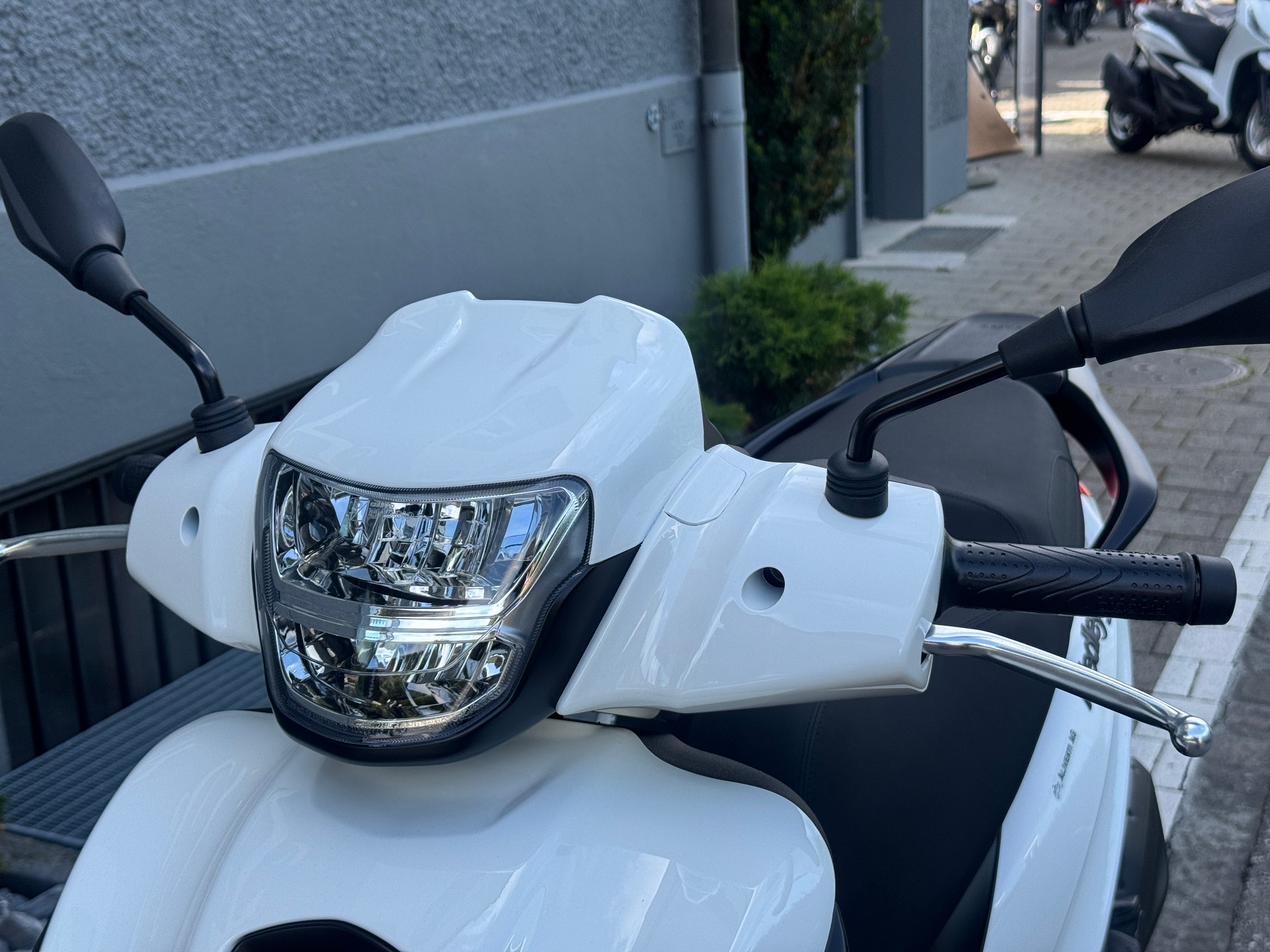 PIAGGIO Medley 125 Sport E5+-image-2