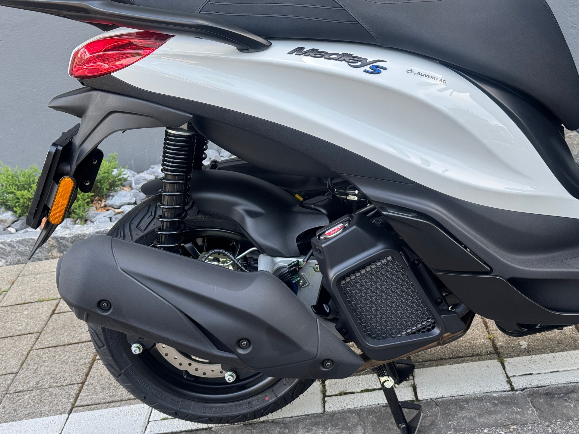 PIAGGIO Medley 125 Sport E5+-image-13