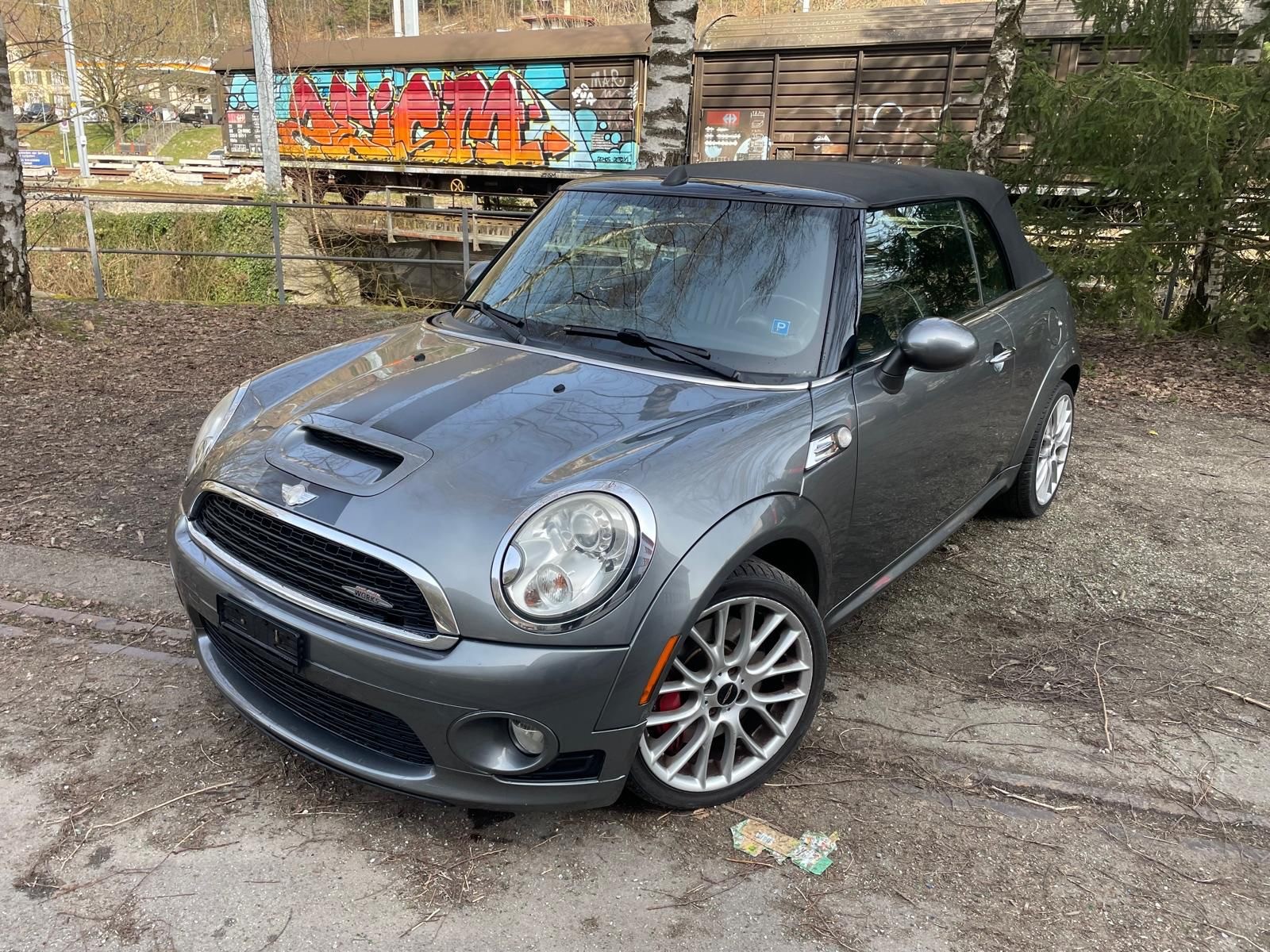 MINI Cooper John Cooper Works Cabriolet