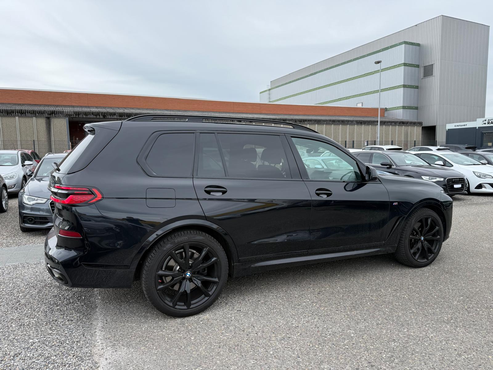 BMW X7 xDrive 48V 40d M Sport Pro Steptronic-image-12