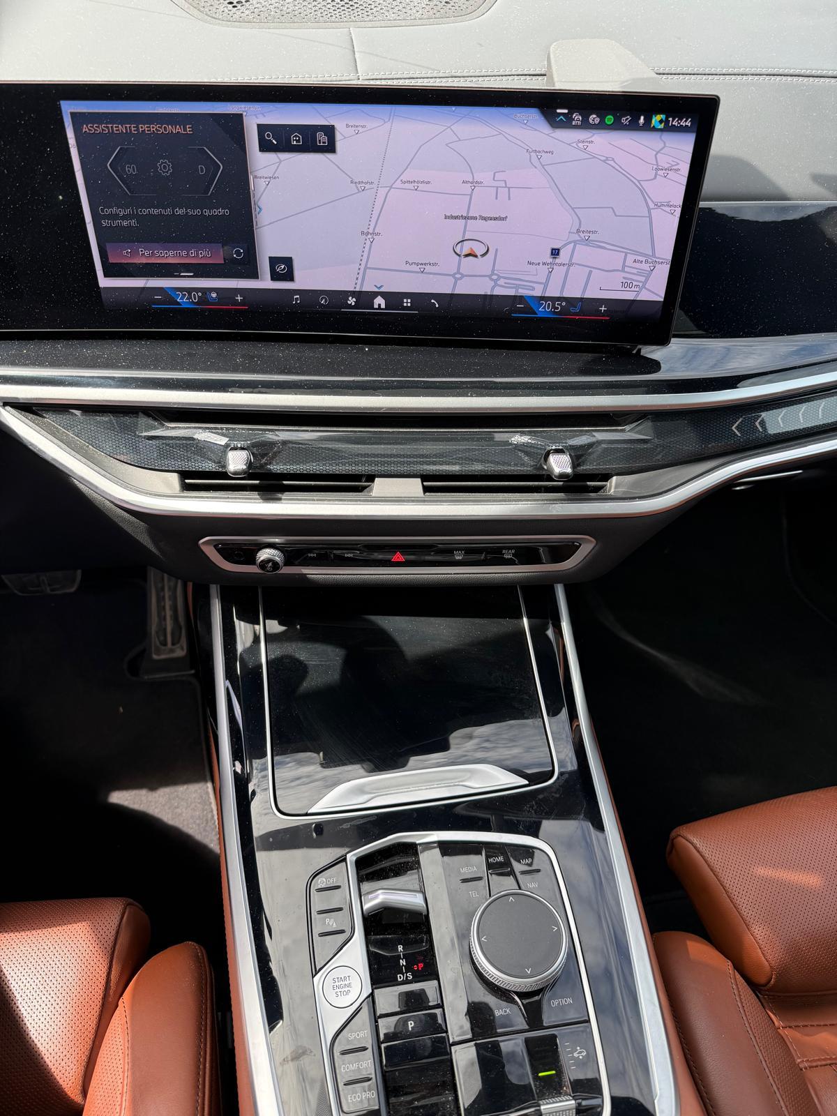 BMW X7 xDrive 48V 40d M Sport Pro Steptronic-image-23