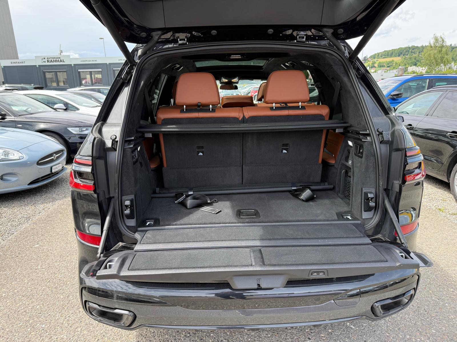 BMW X7 xDrive 48V 40d M Sport Pro Steptronic-image-27