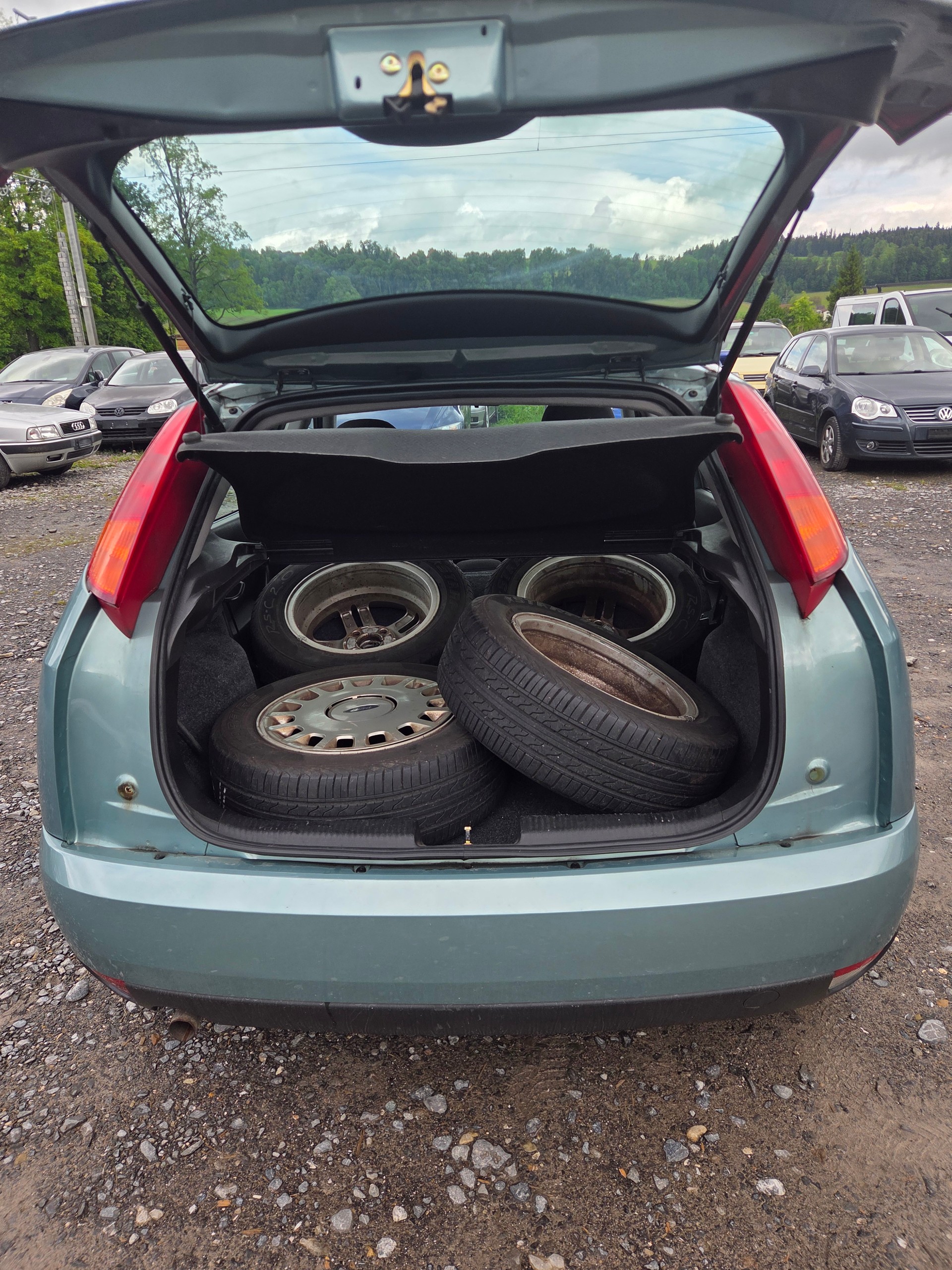 FORD Focus 2.0i 16V Trend-image-4