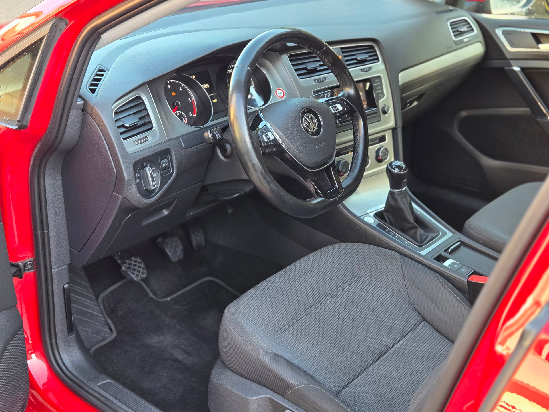 VW Golf Variant 1.6 TDI Comfortline-image-4