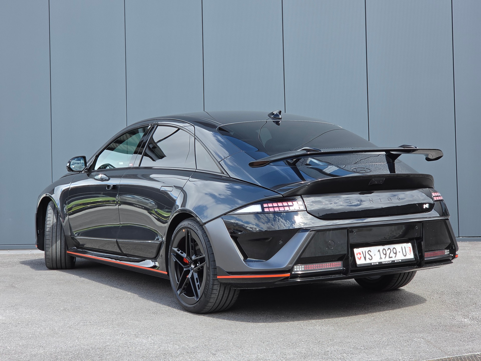 HYUNDAI Ioniq 6 84kWh N 4WD-image-1