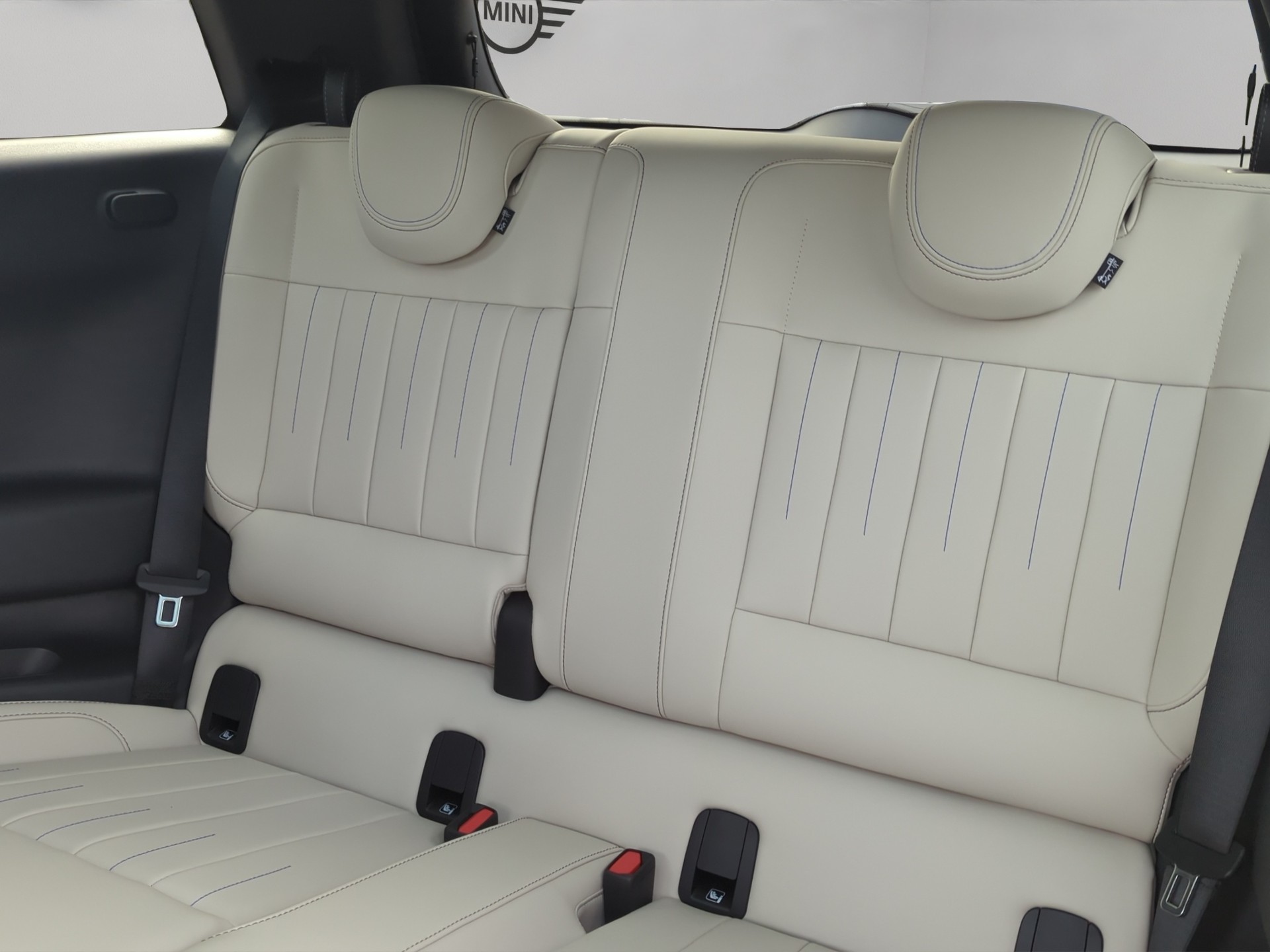 MINI Cooper SE-image-18
