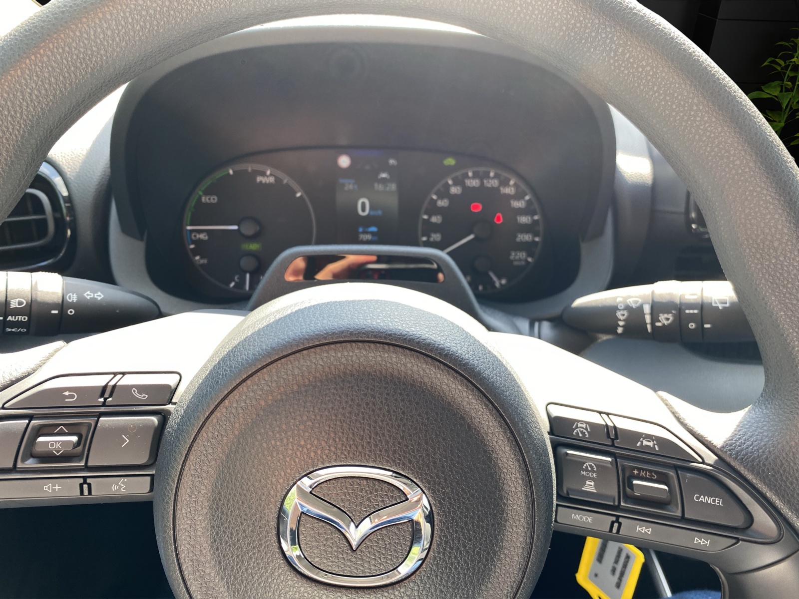 MAZDA 2 Hybrid Prime-line-image-13