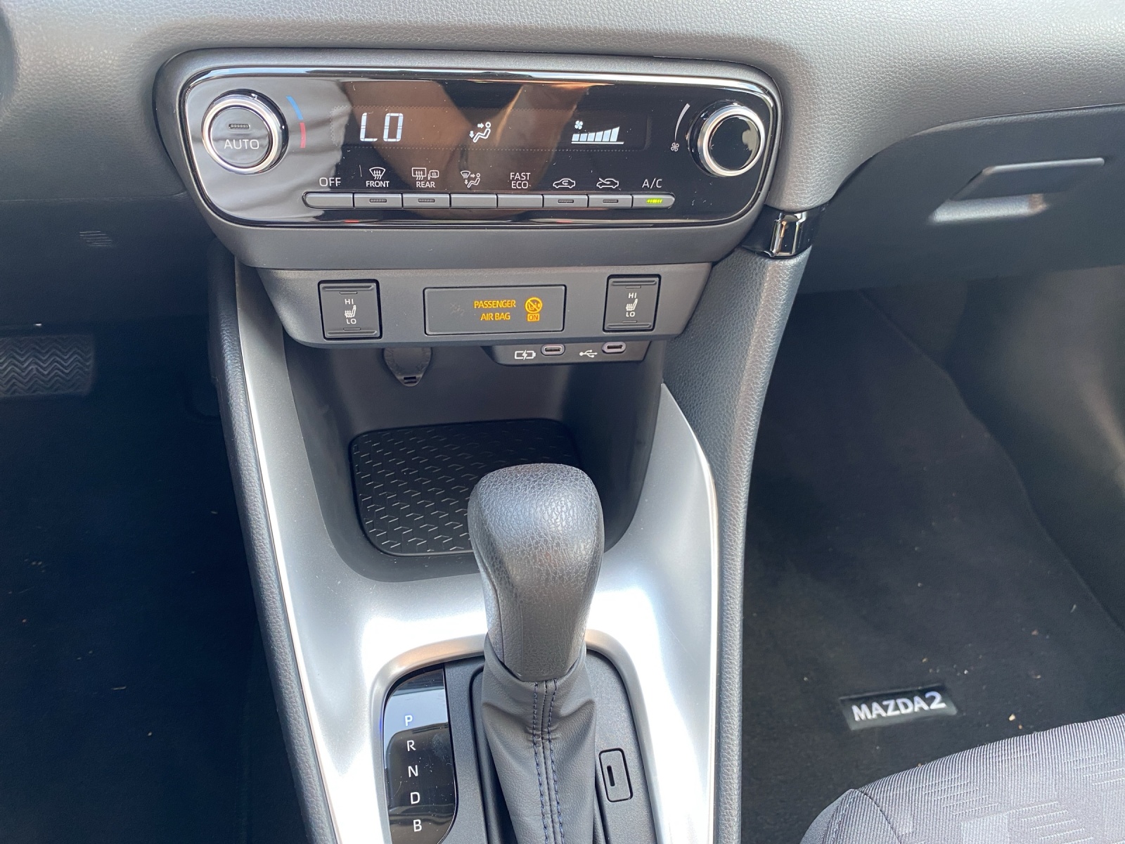 MAZDA 2 Hybrid Prime-line-image-14