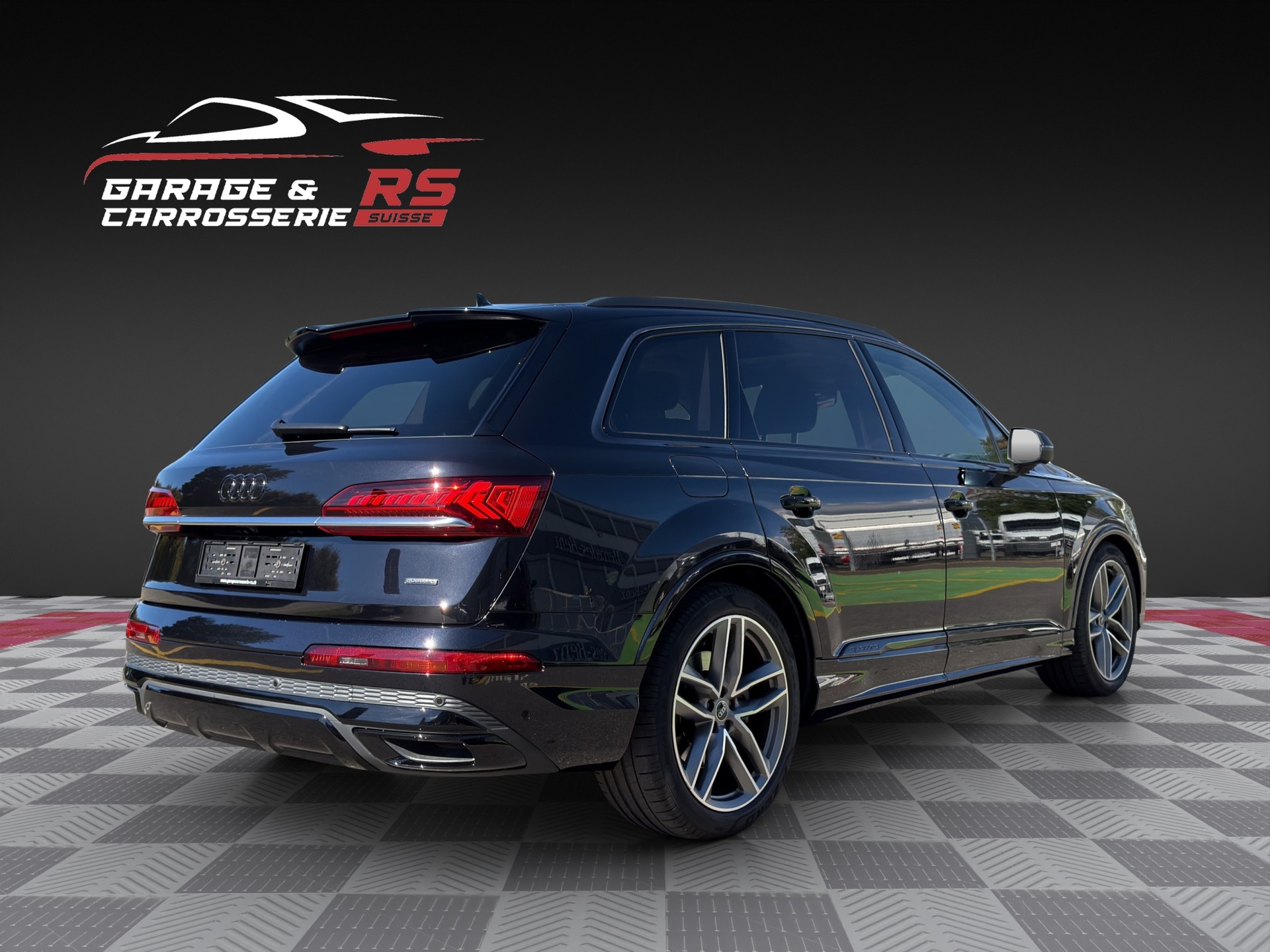 AUDI Q7 55 TFSI e quattro PHEV S line tiptronic-image-2