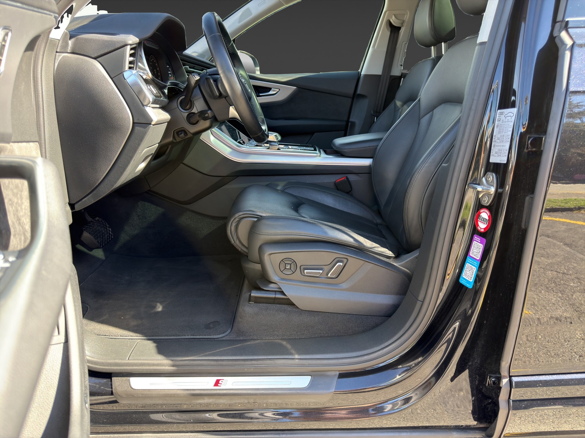 AUDI Q7 55 TFSI e quattro PHEV S line tiptronic-image-8