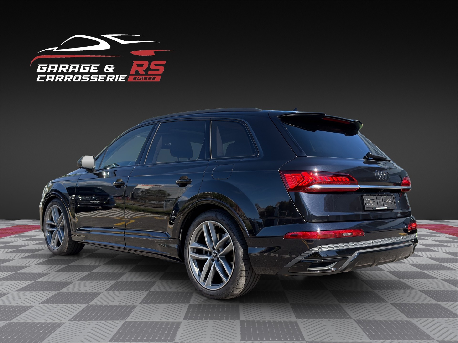 AUDI Q7 55 TFSI e quattro PHEV S line tiptronic-image-1