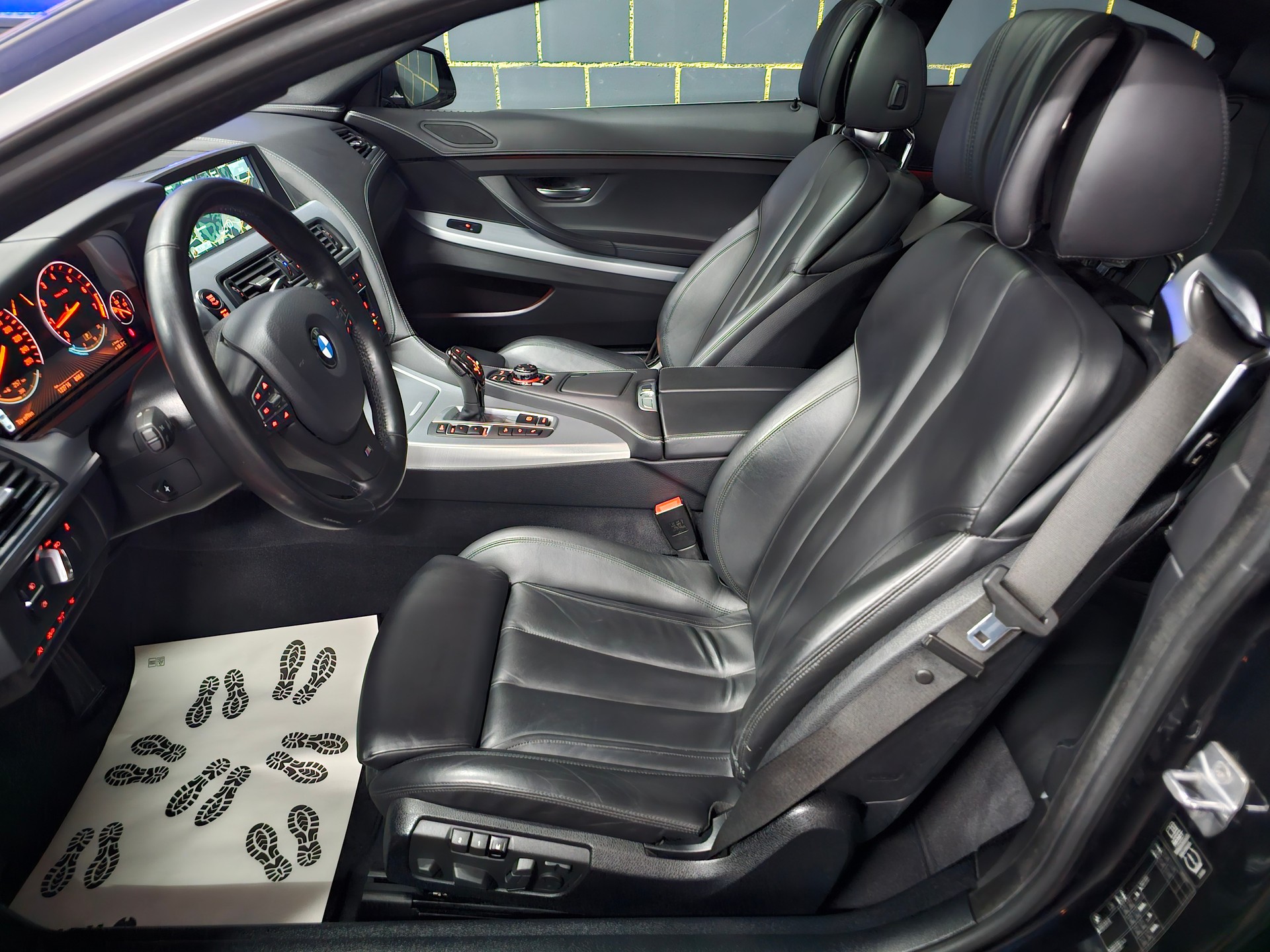 BMW 650i Coupé xDrive-image-10
