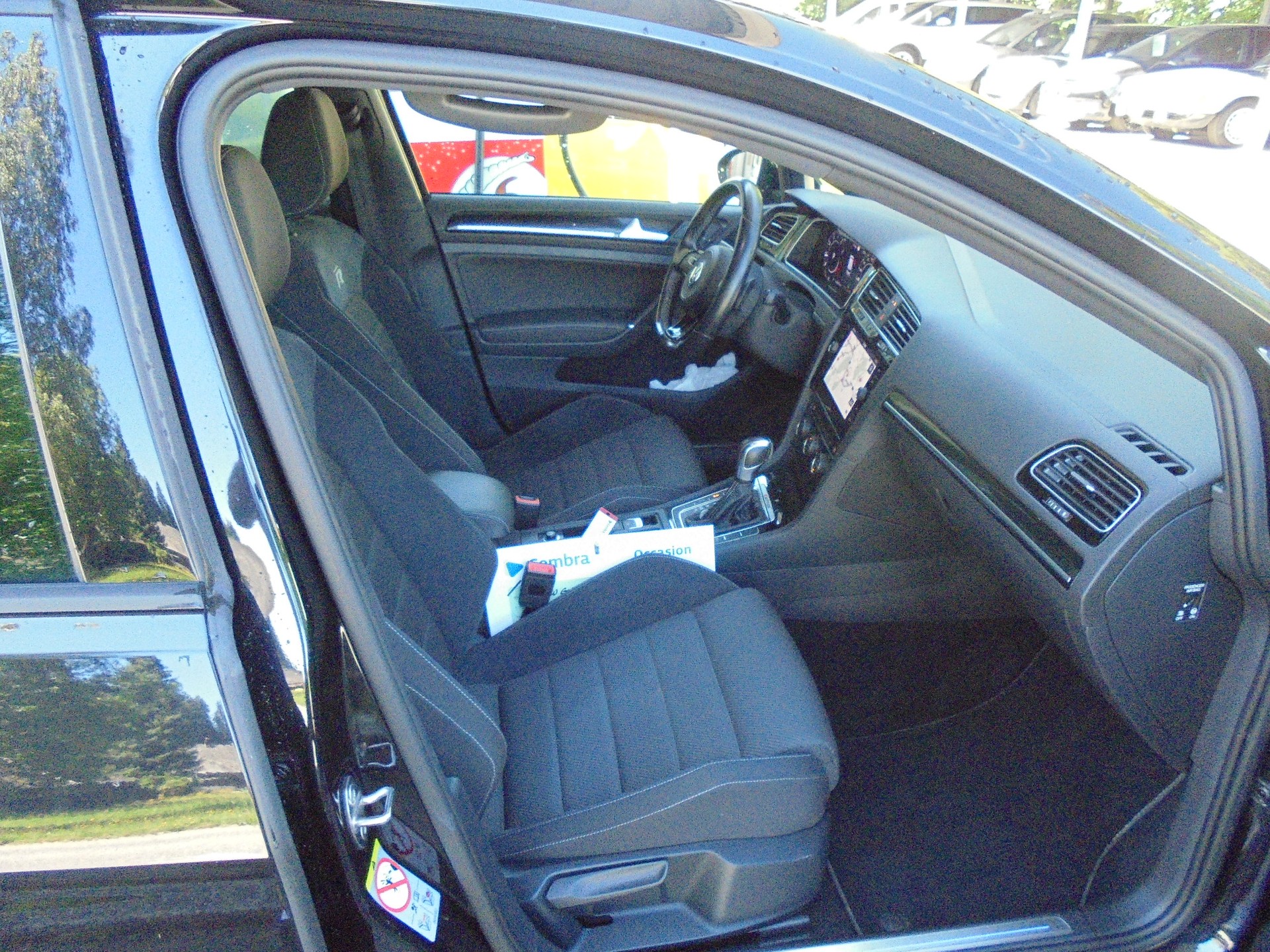 VW Golf Variant 2.0 TSI R 4Motion DSG-image-6