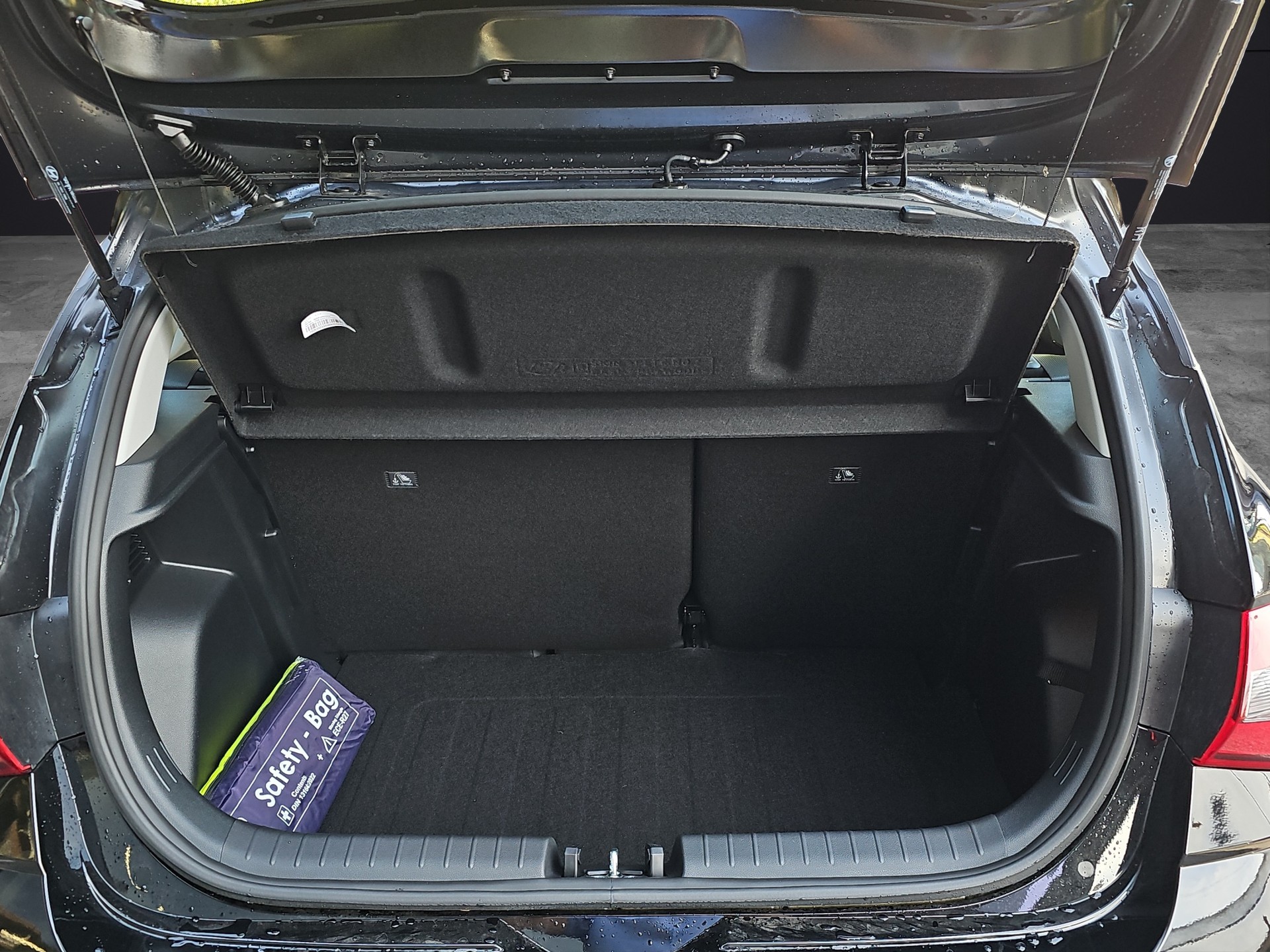 HYUNDAI i20 1.0 T-GDi Origo-image-12