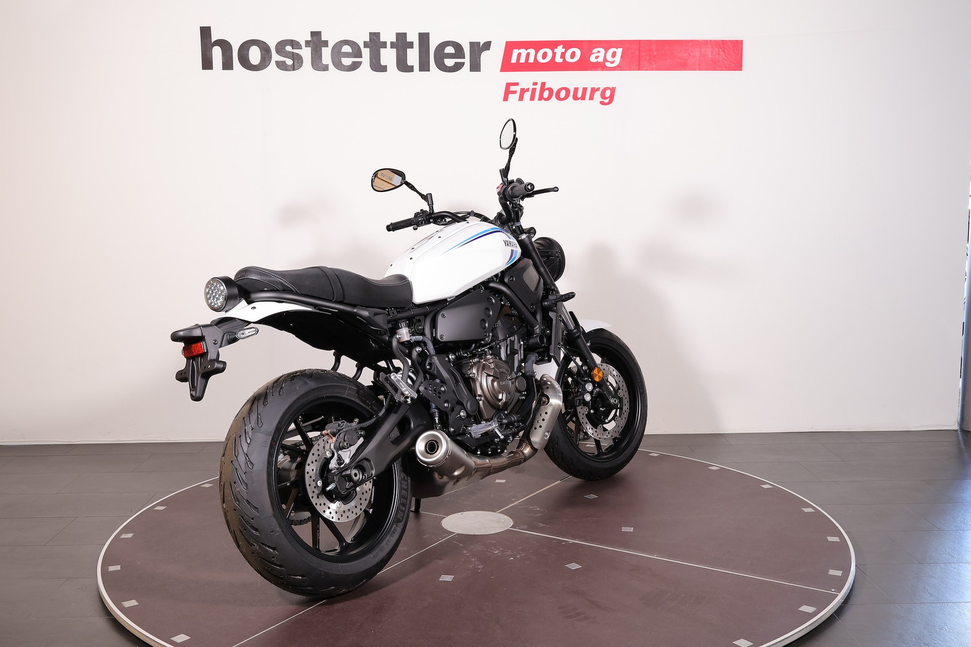YAMAHA XSR 700-image-2