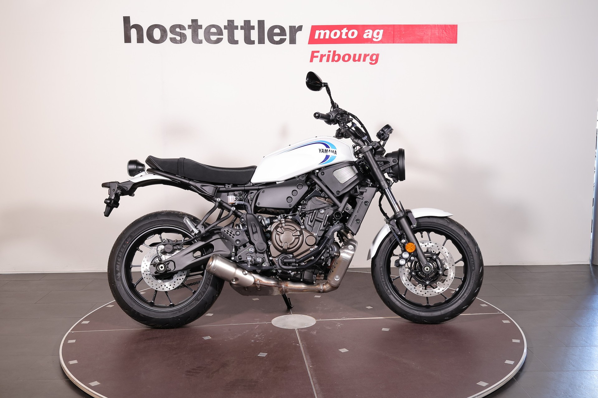 YAMAHA XSR 700-image-1