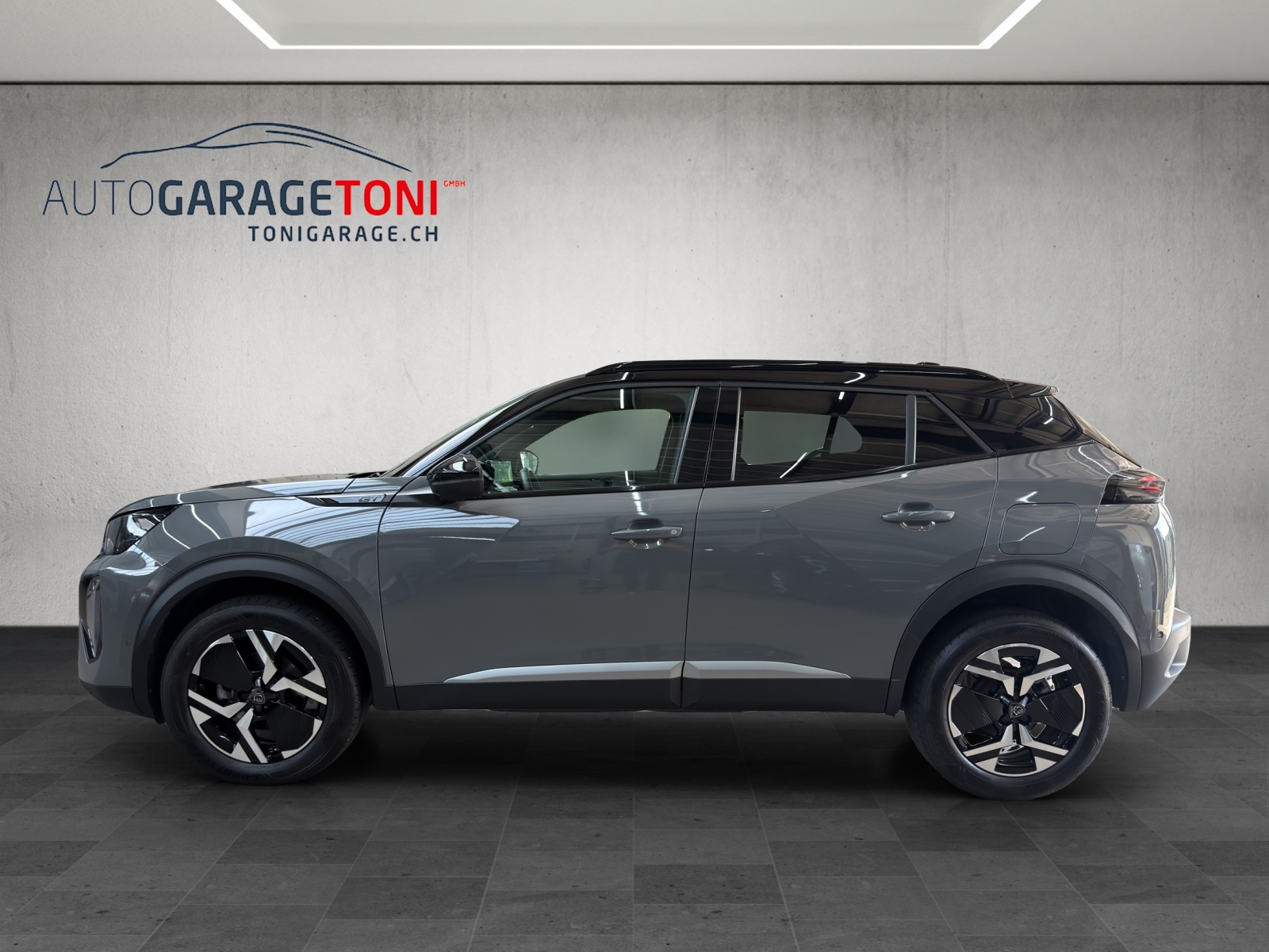PEUGEOT 2008 1.2 PureTech GT-showroom-element-3