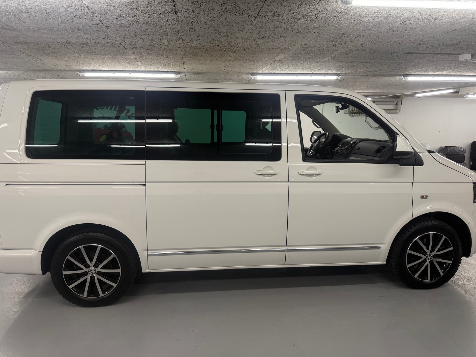 VW T5 Multivan 2.0 Bi-TDI CR PanAmericana 4Motion-showroom-element-3