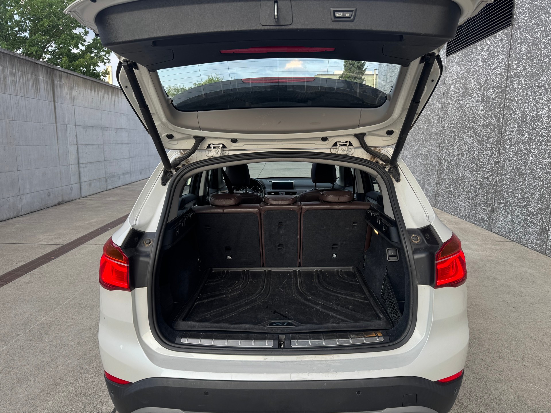BMW X1 xDrive 20d xLine Steptronic-image-13
