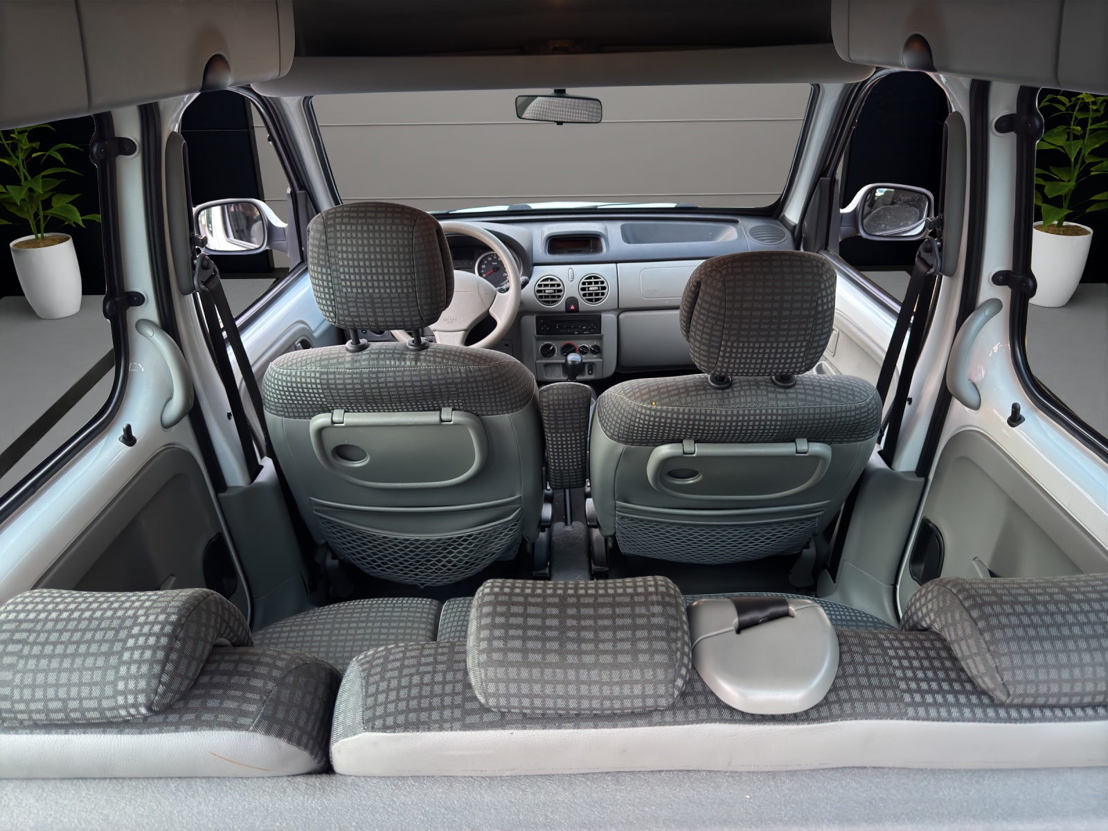 RENAULT Kangoo 1.6 16V Expression-image-9