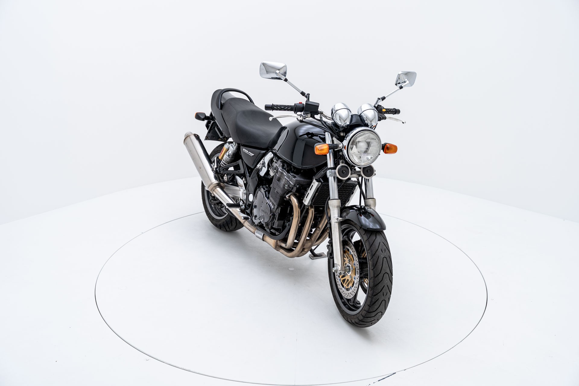 SUZUKI GSX 750 Inazuma-showroom-element-1