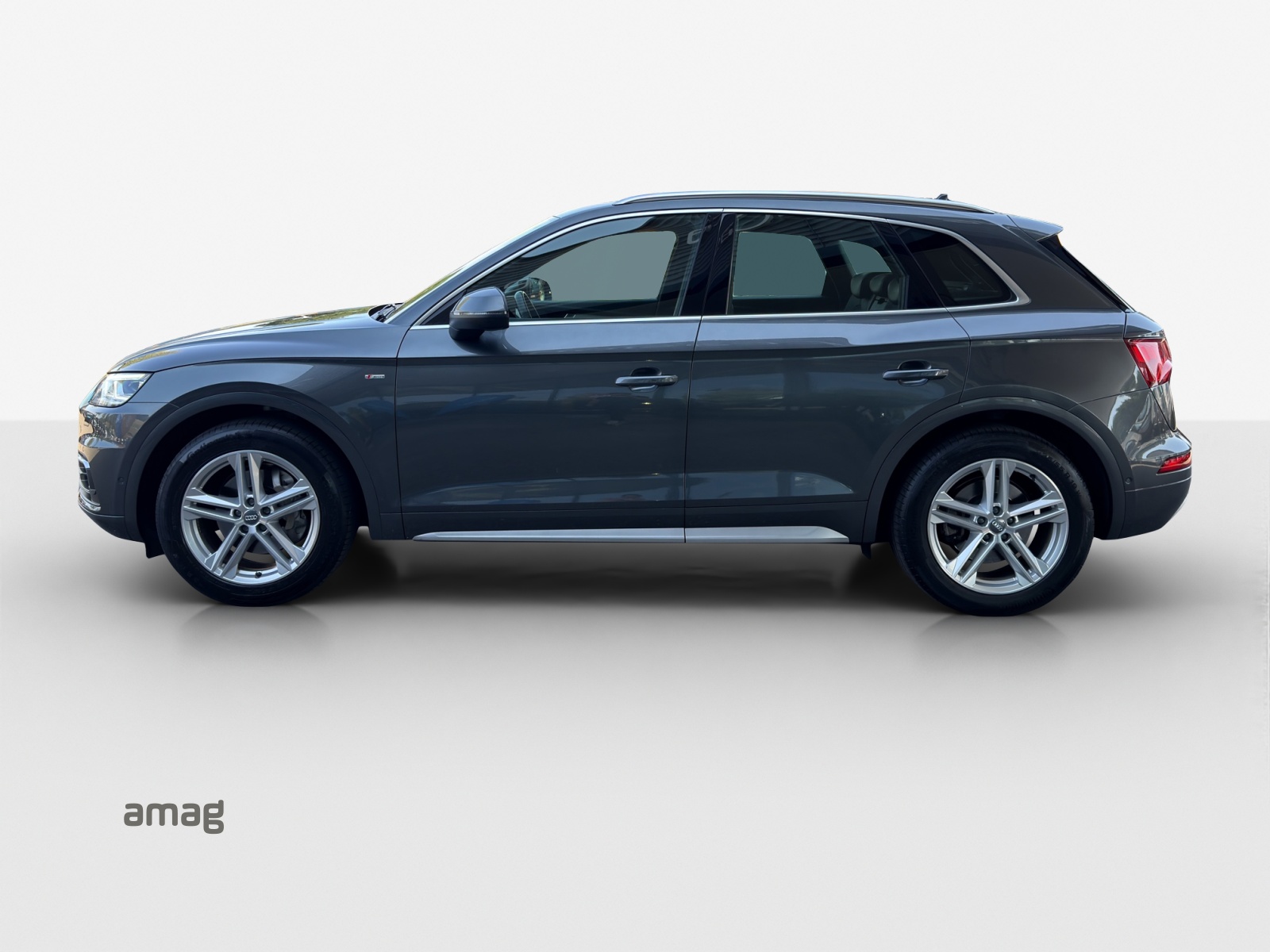 AUDI Q5 45 TFSI sport quattro S-tronic-showroom-element-1