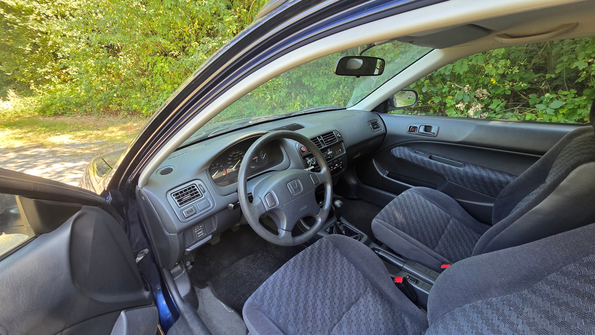 HONDA Civic Joker 1.4i Swiss 2000-image-9