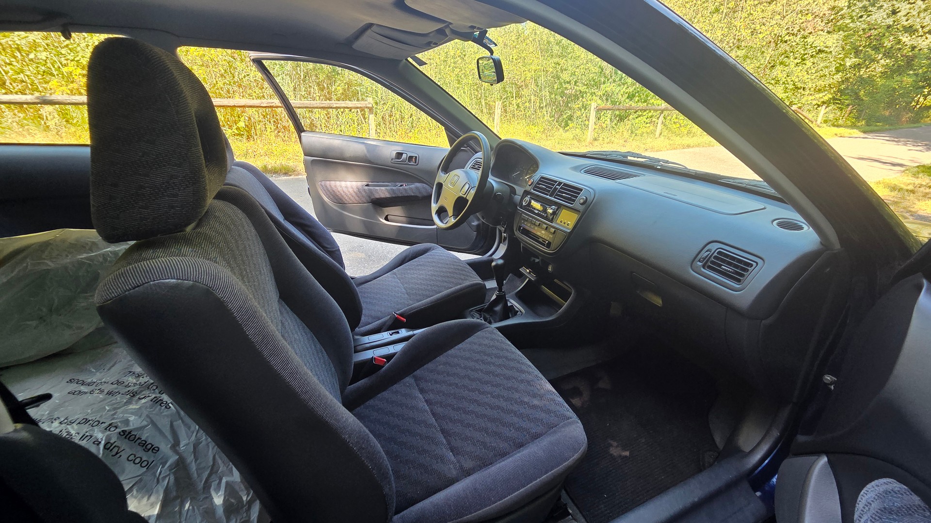 HONDA Civic Joker 1.4i Swiss 2000-image-13