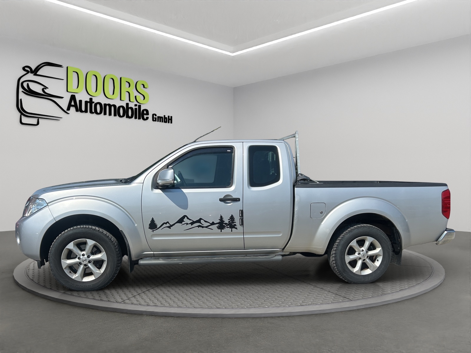 NISSAN Navara Double Cab SE 2.5 dCi 4WD-image-5