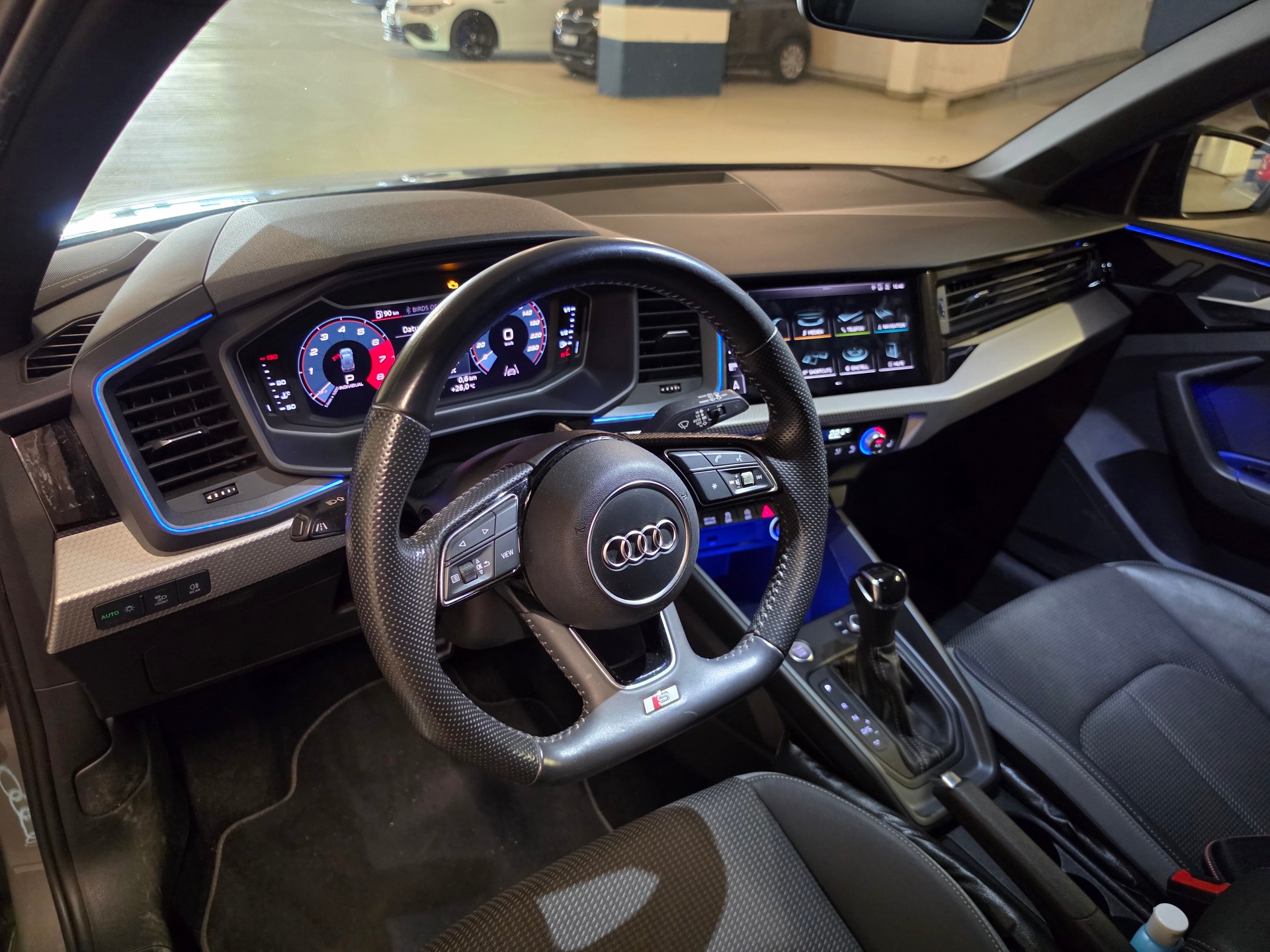 AUDI 2.0 40 TFSI S Line S-Tronic-image-3