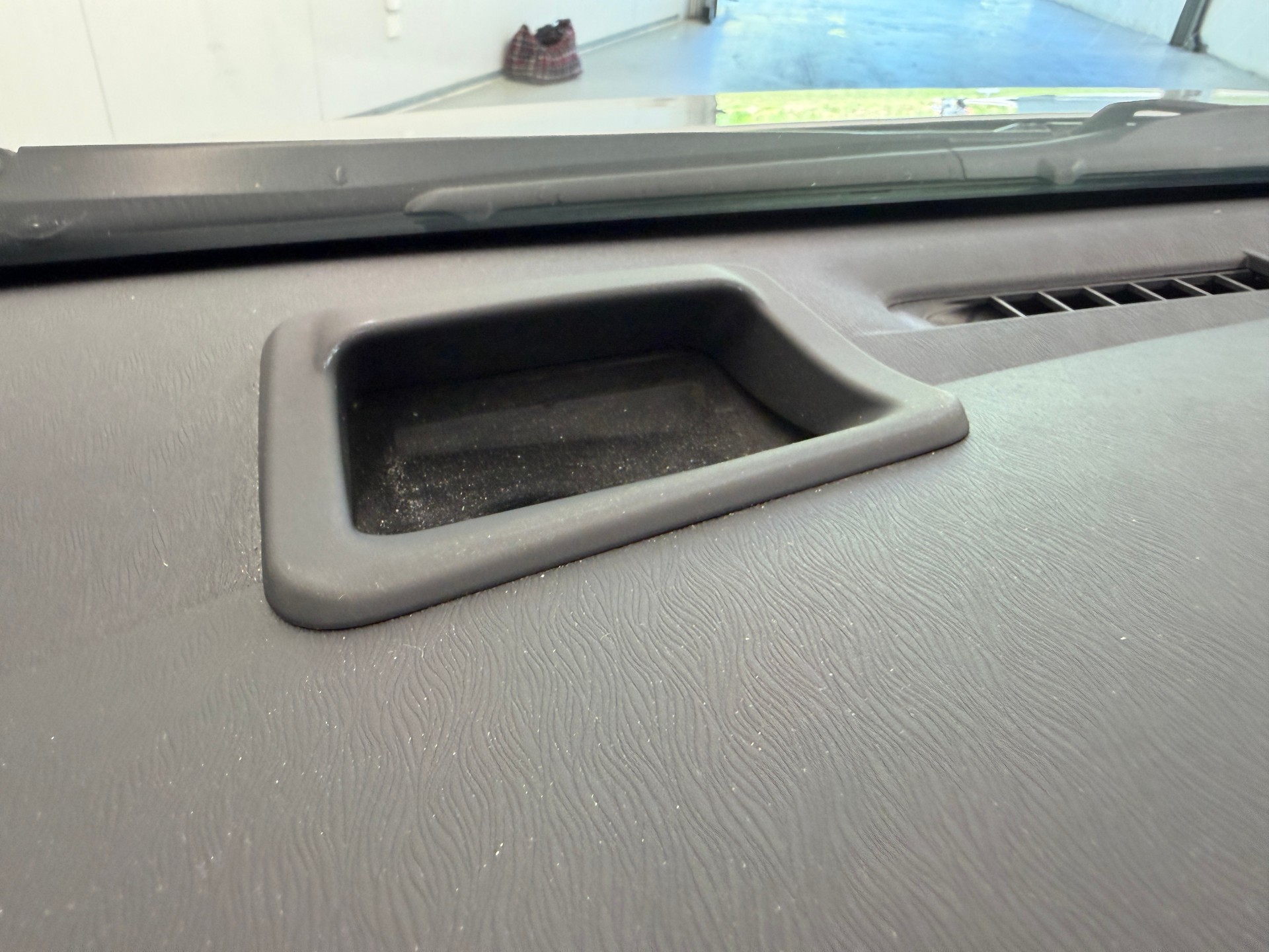 TOYOTA Prius 1.8 16V HSD Sol-image-20