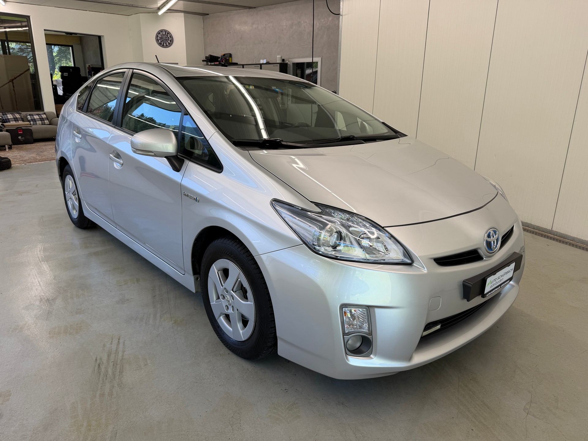 TOYOTA Prius 1.8 16V HSD Sol