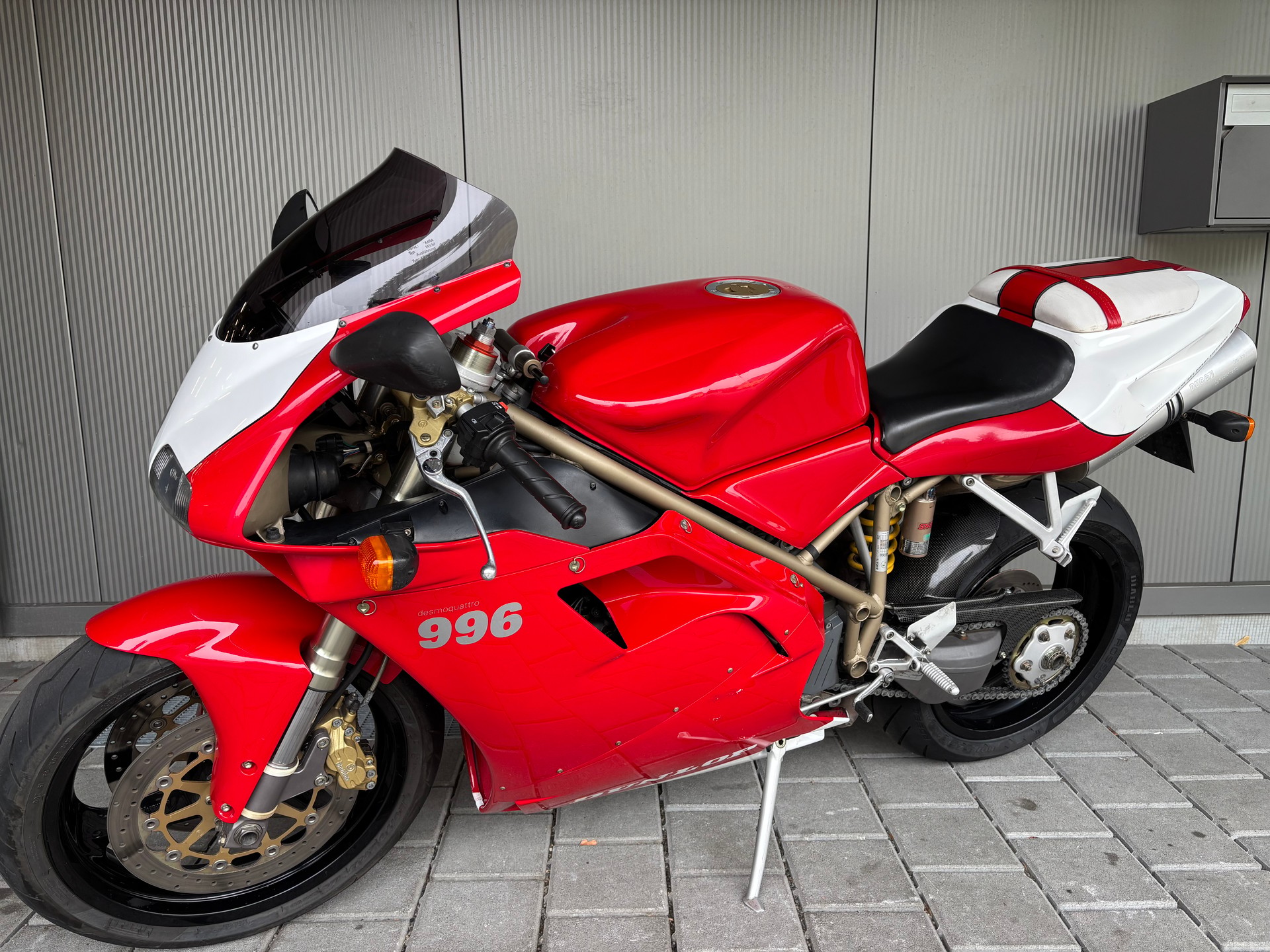 DUCATI 996 Biposto I.E.-image-1
