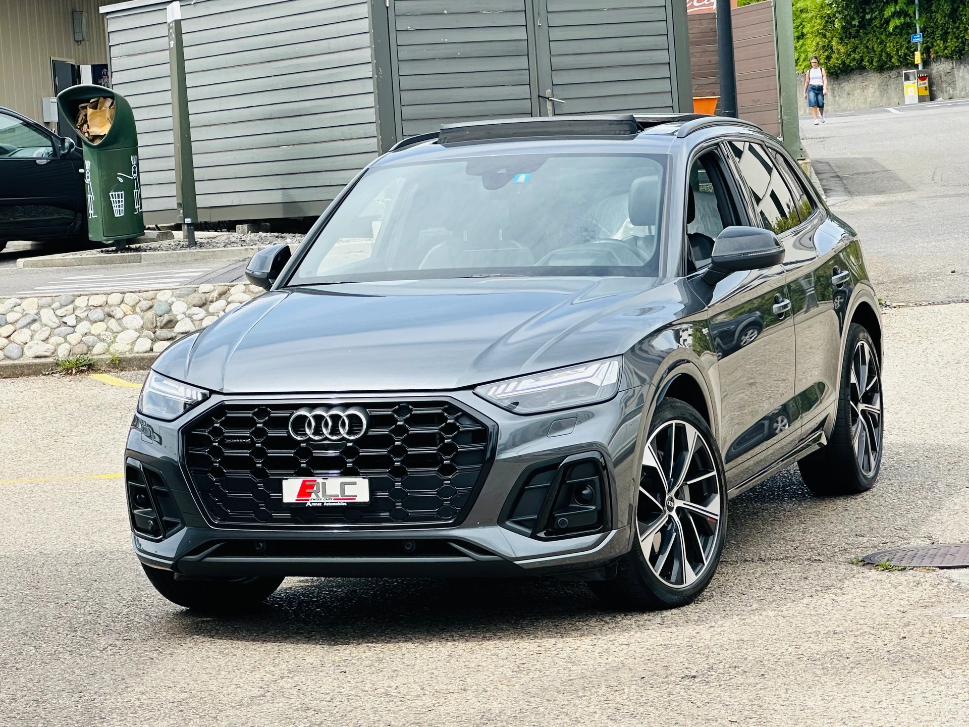 AUDI Q5 55 TFSI e PHEV S line quattro S-tronic-showroom-element-3