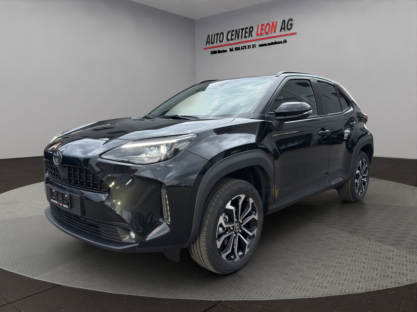 TOYOTA Yaris Cross 1.5 Style Drive 4x2 Hybrid-showroom-element-1
