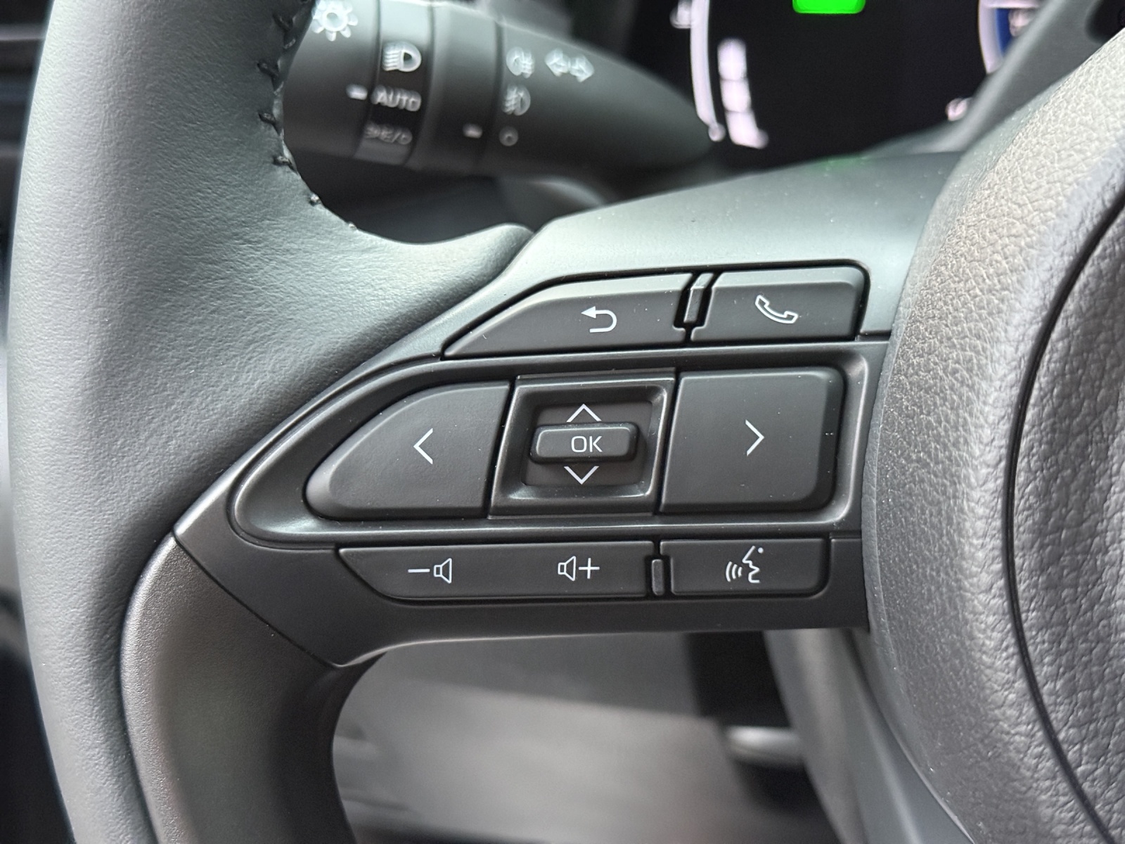 TOYOTA Yaris Cross 1.5 Style Drive 4x2 Hybrid-image-23