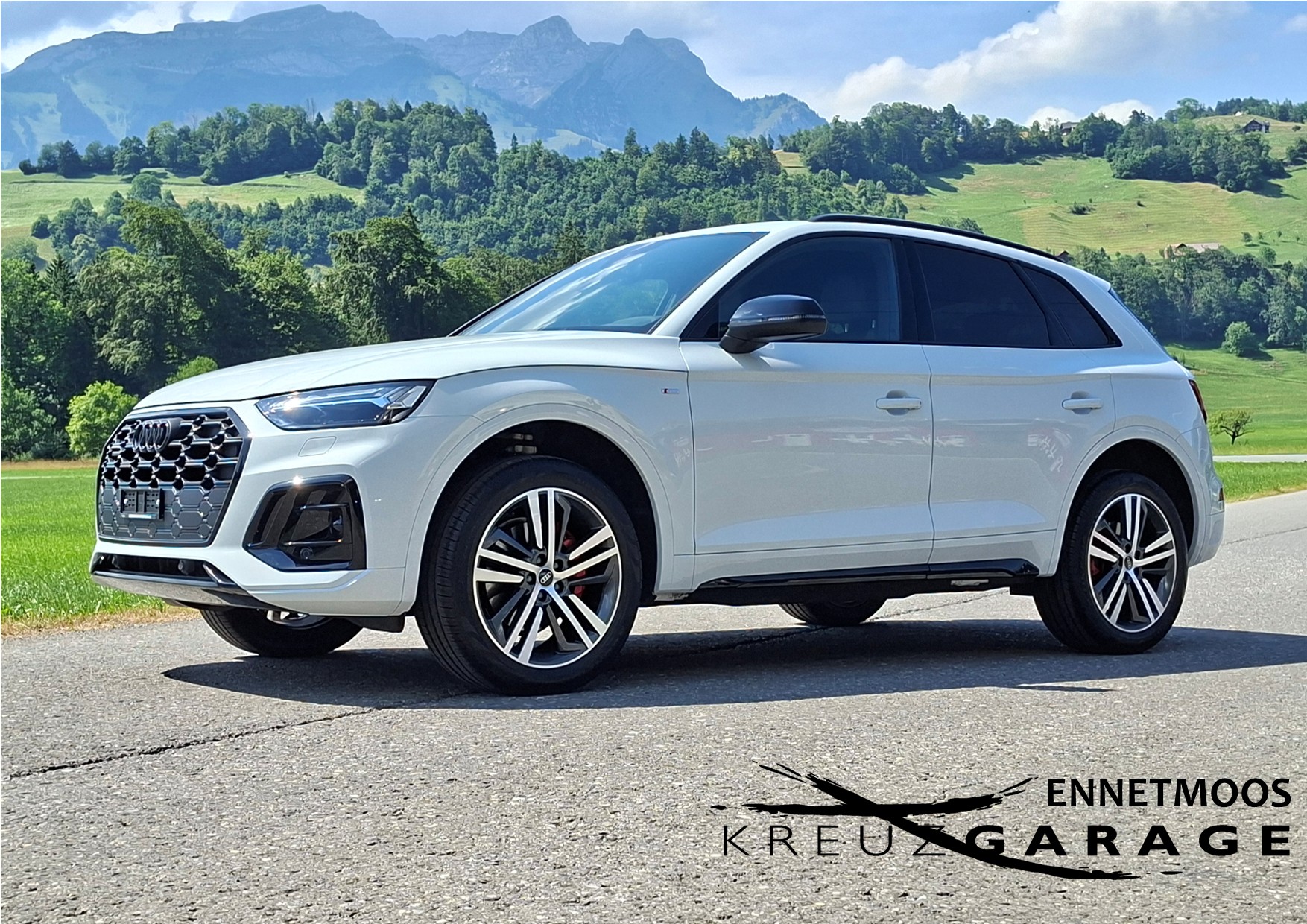 AUDI Q5 40 TDI Black Edition quattro S-tronic *CH-Fahrzeug m. ASSP+8-fach bereift m. Pneu*-image-2