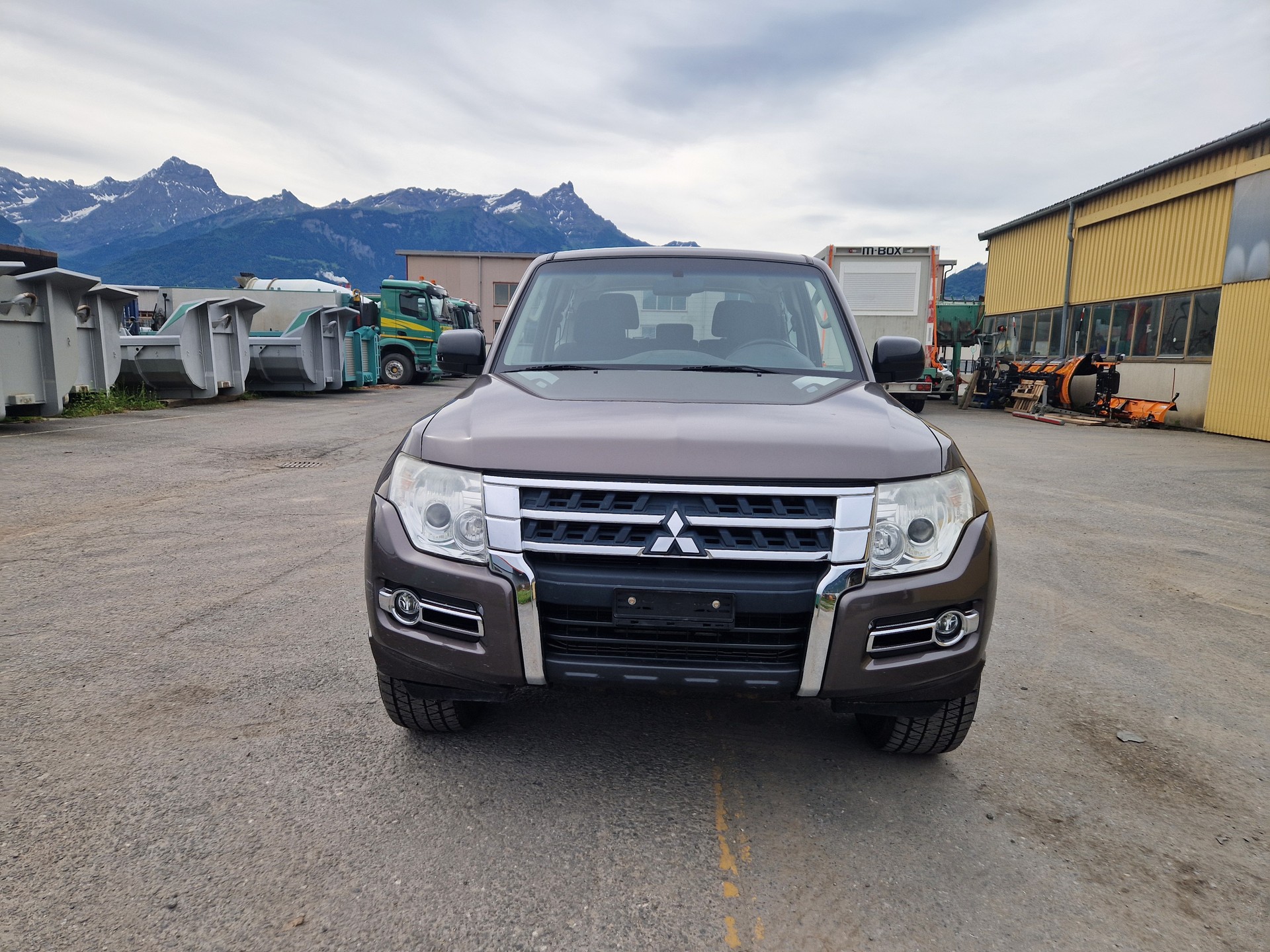 MITSUBISHI Pajero 3.2 DI-D Profi-image-1