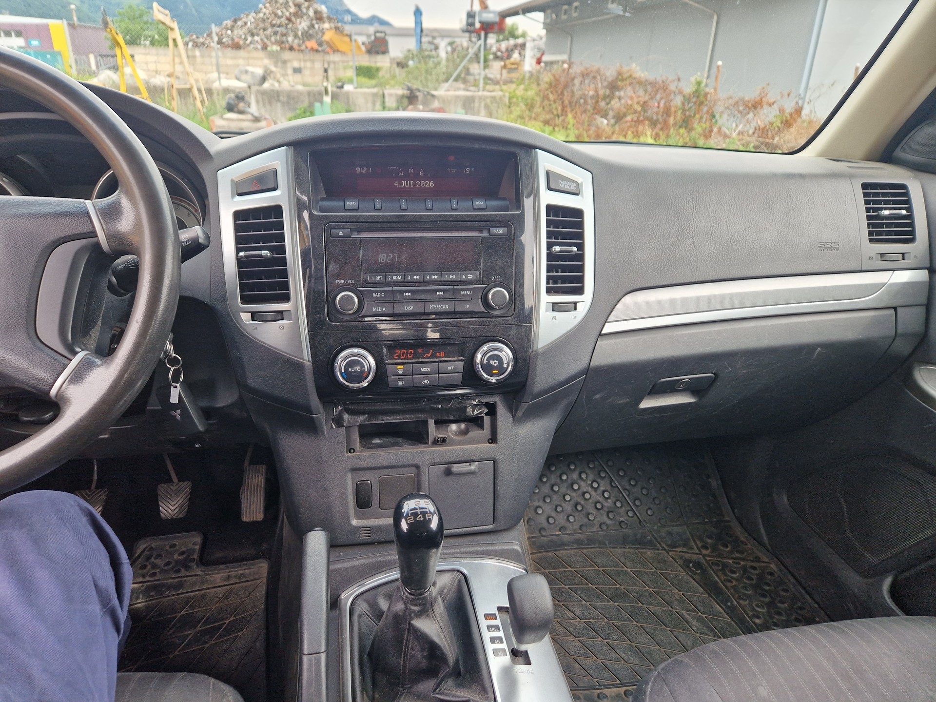 MITSUBISHI Pajero 3.2 DI-D Profi-image-9