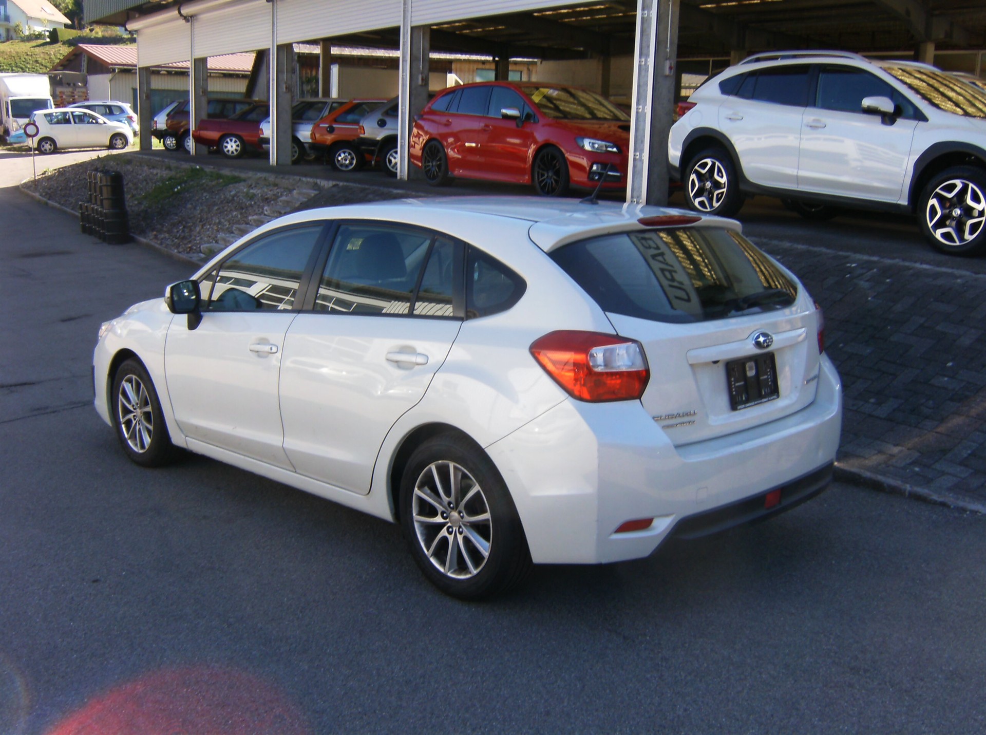 SUBARU Impreza 1.6 Swiss two CVT-showroom-element-2