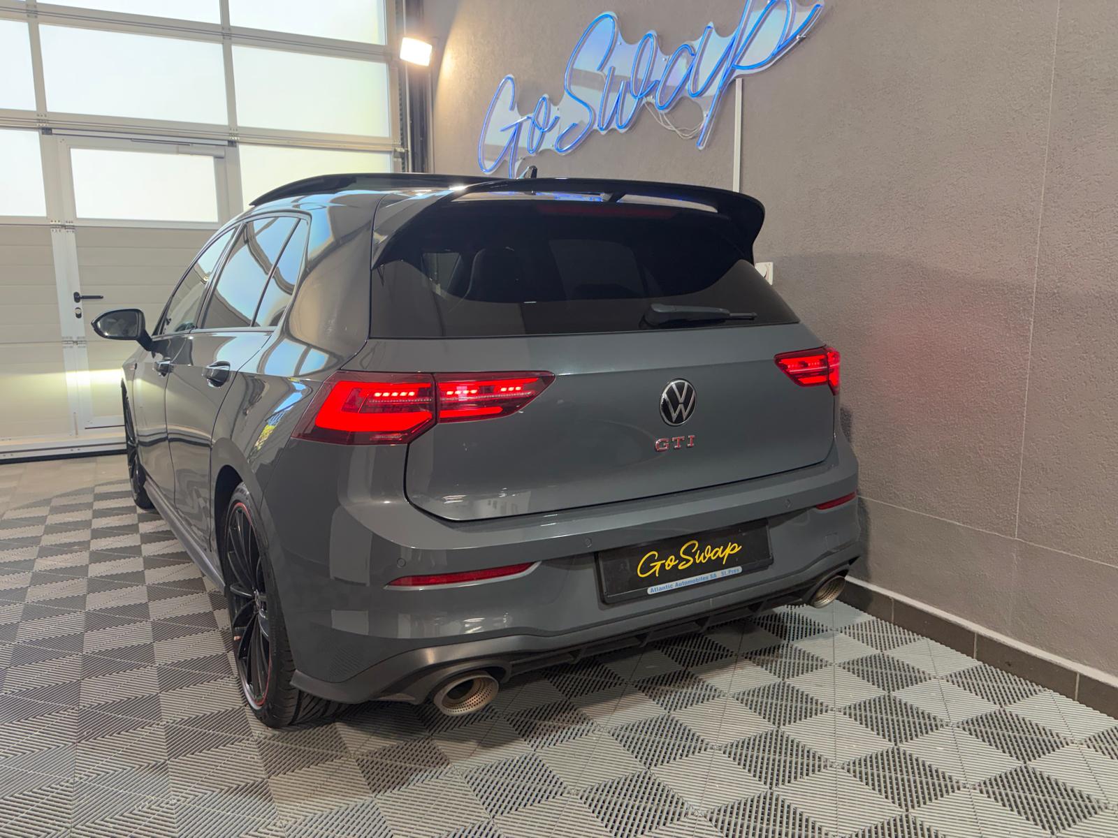 VW Golf 2.0 TSI GTI Clubsport 45 DSG - Akrapovic - Toit ouvrant-image-8