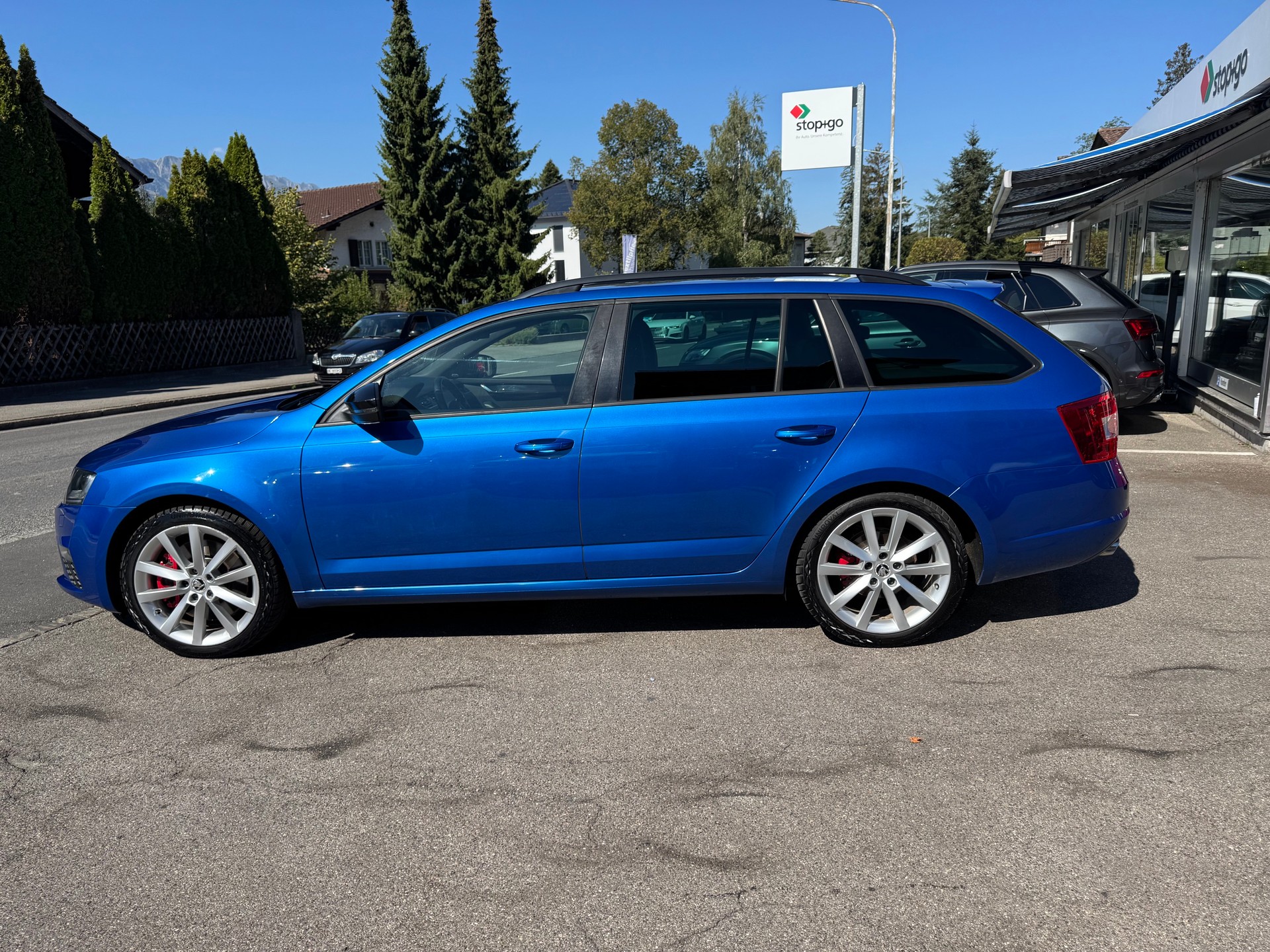 SKODA Octavia Combi 2.0 TSI RS DSG-image-9