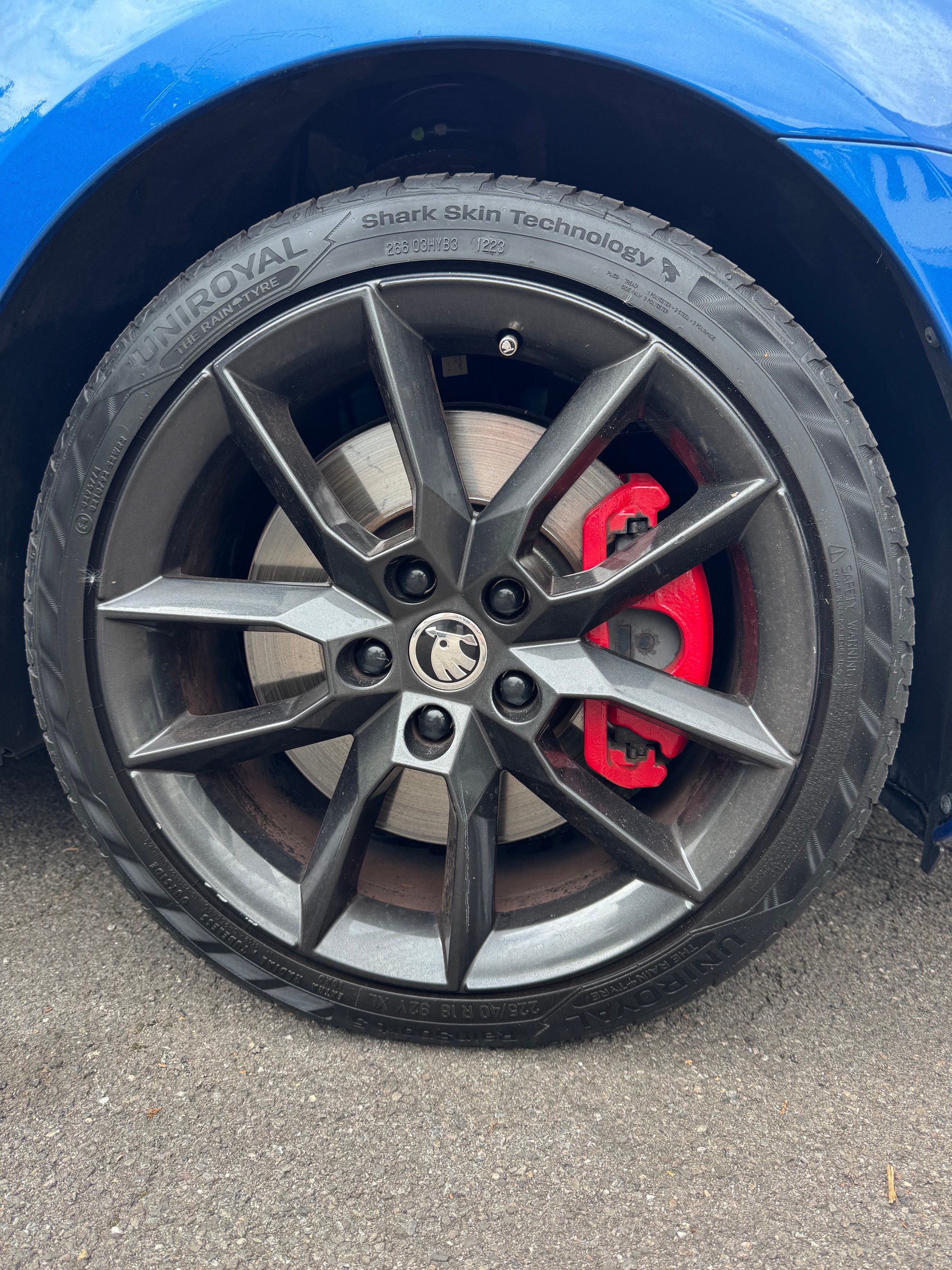 SKODA Octavia Combi 2.0 TSI RS DSG-showroom-element-2
