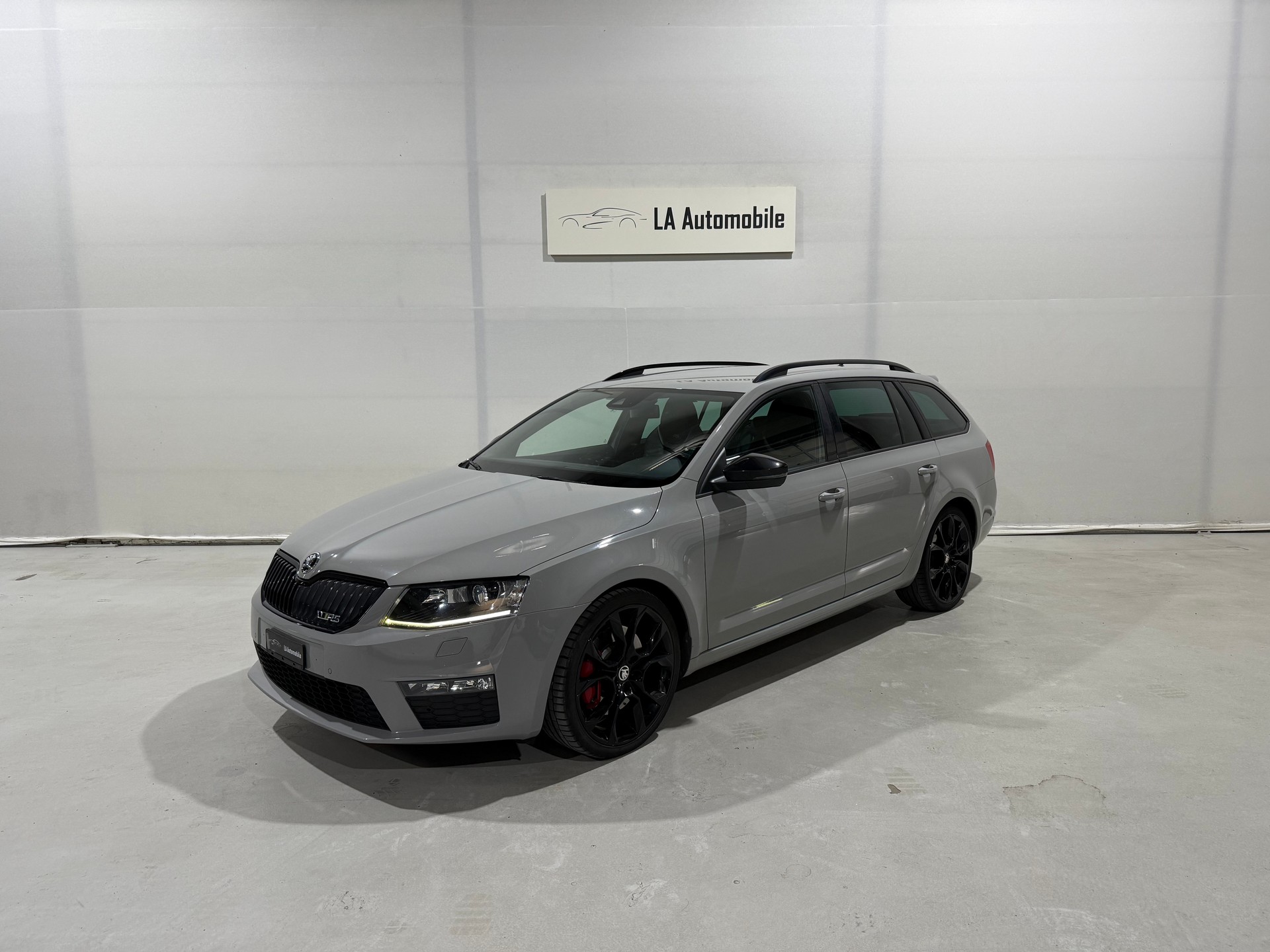 SKODA Octavia Combi 2.0 TSI RS 230 DSG