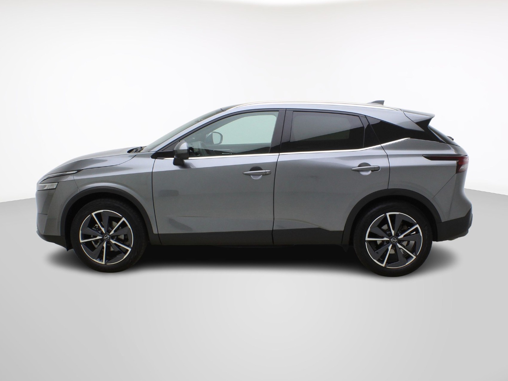 NISSAN Qashqai 1.3 DIG-T Tekna 4x4-showroom-element-2