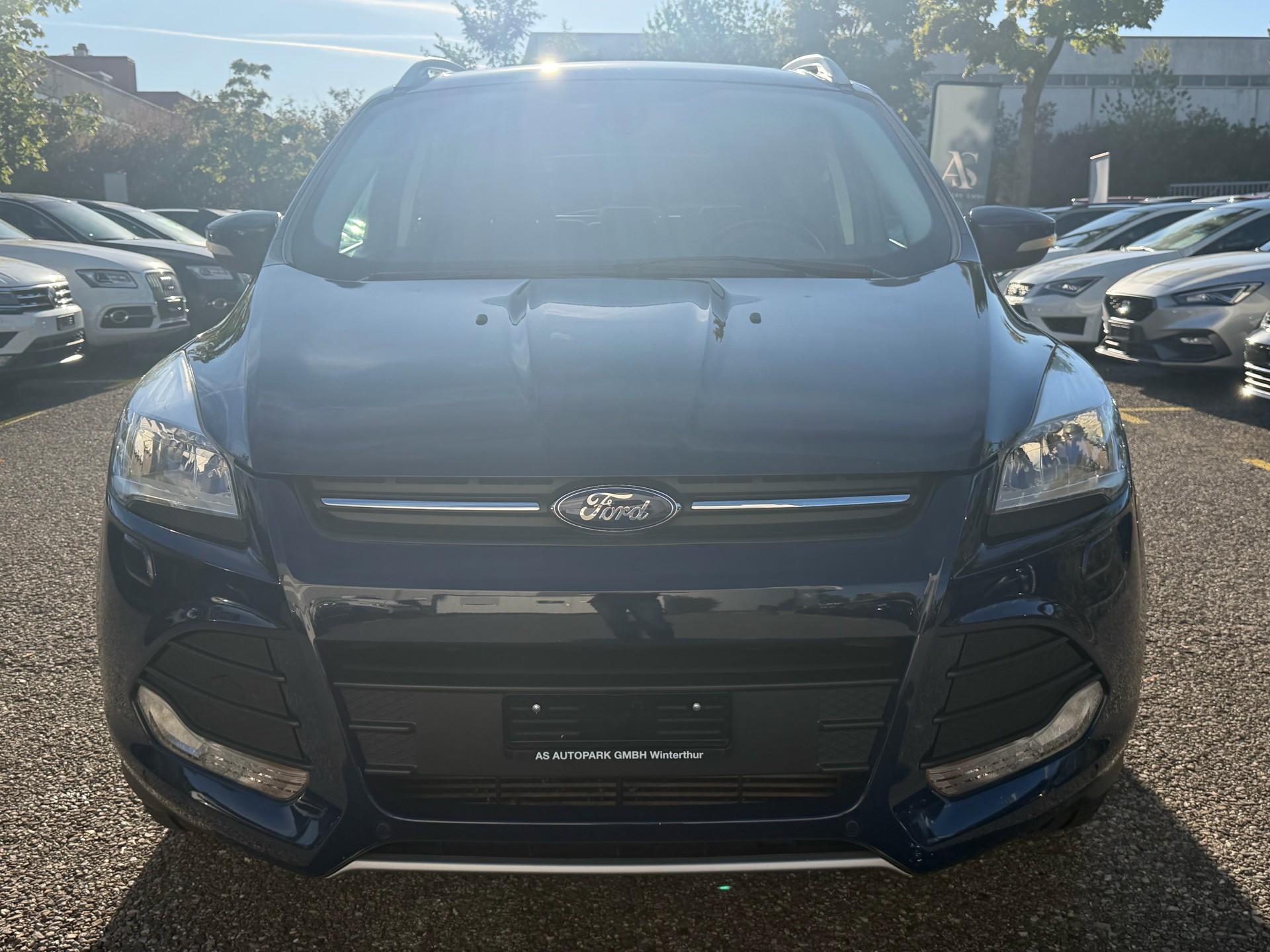 FORD Kuga 2.0 TDCi Carving 4WD PowerShift ***MFK 22.09.2026***-showroom-element-1
