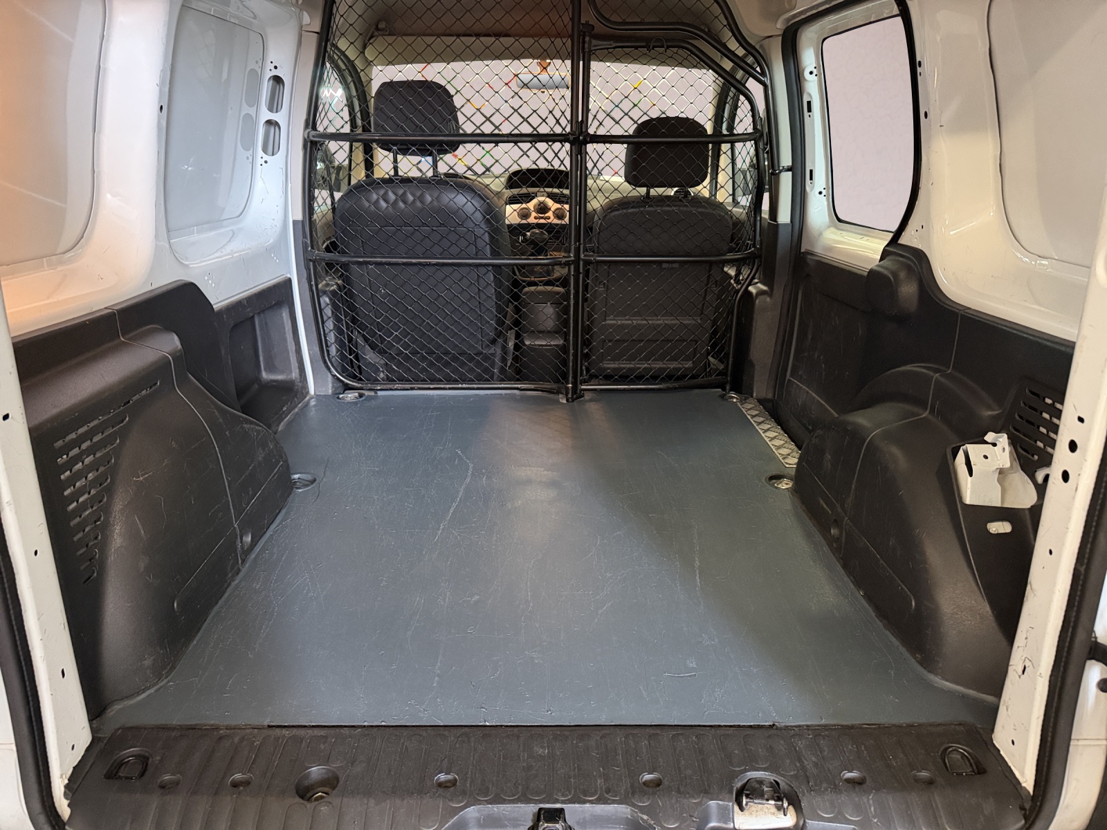 RENAULT Kangoo Z.E.-image-13